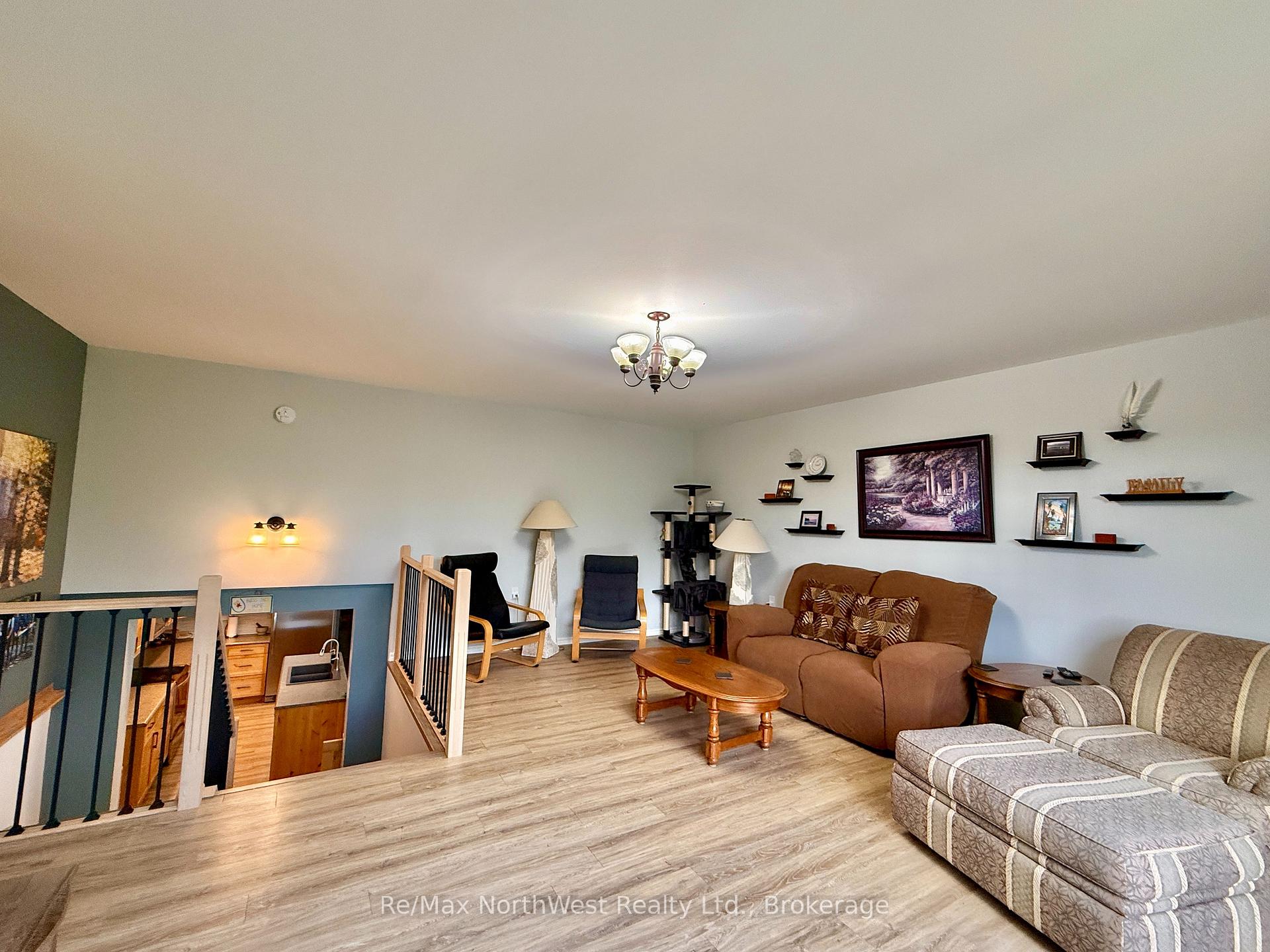 Photo 37 of 324 Beatty Street, Kenora, Keewatin — HOMEH