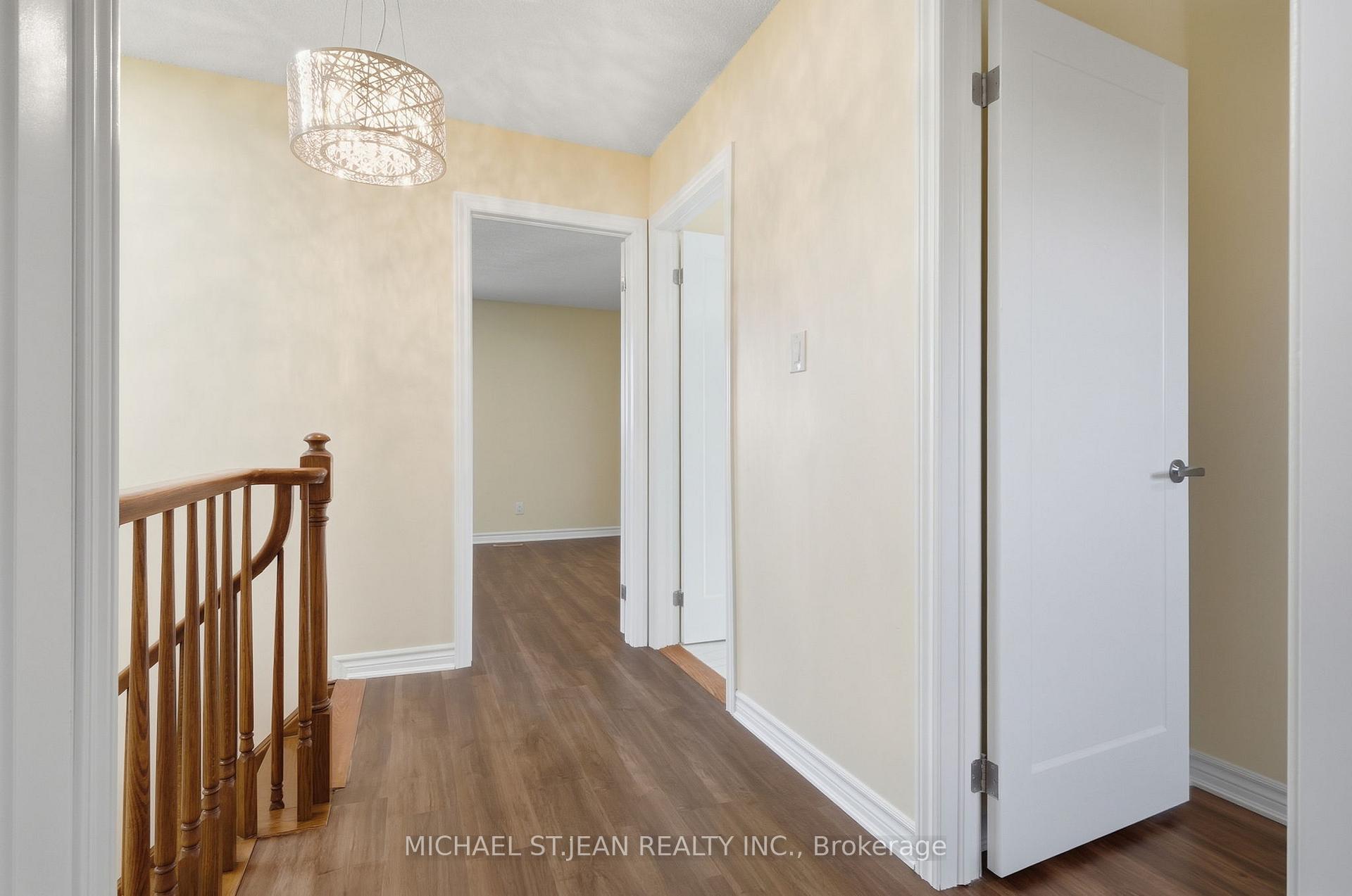 Photo 17 of 184 Macintosh Drive, Hamilton, Stoney Creek — HOMEH