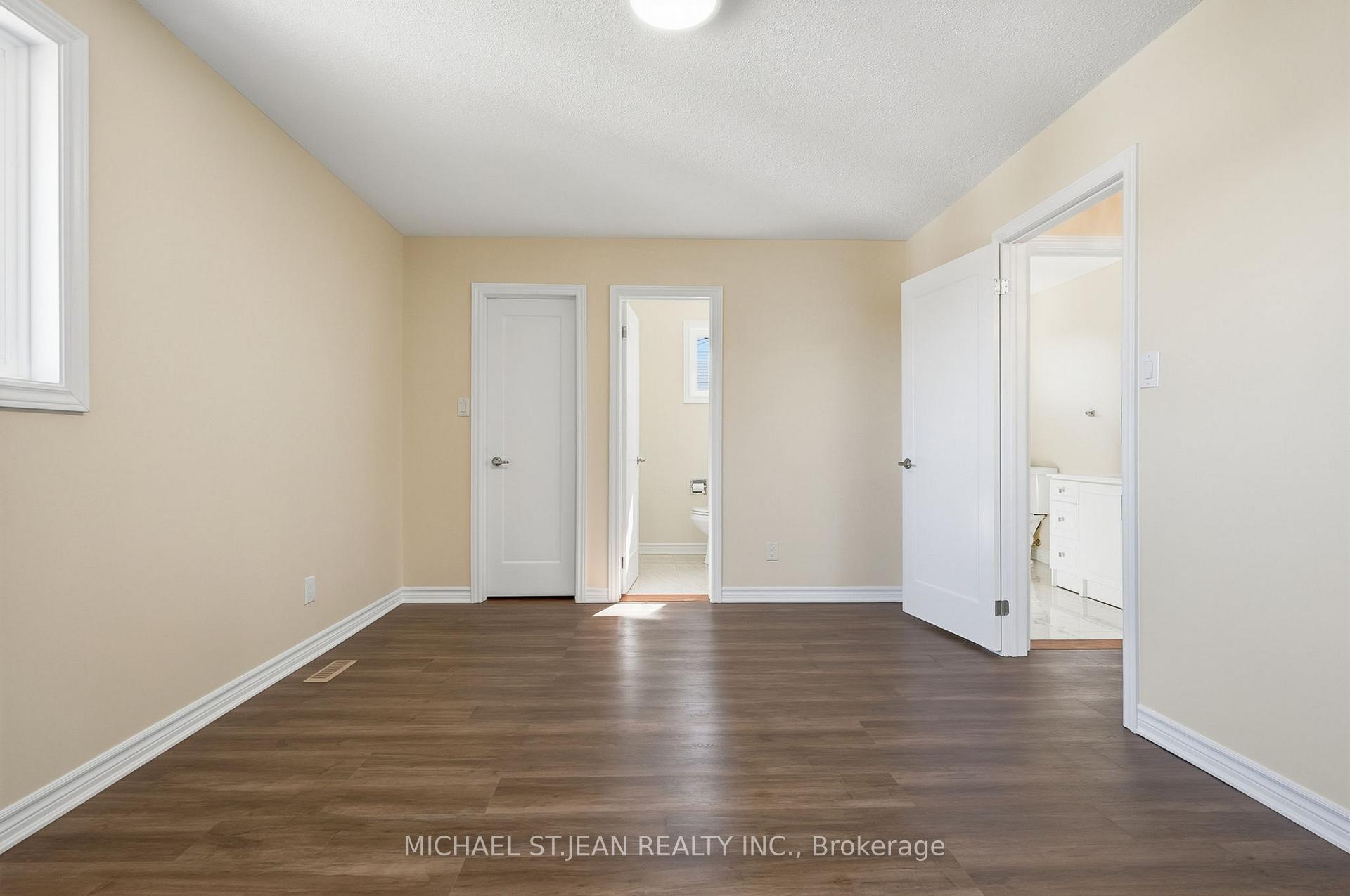 Photo 23 of 184 Macintosh Drive, Hamilton, Stoney Creek — HOMEH