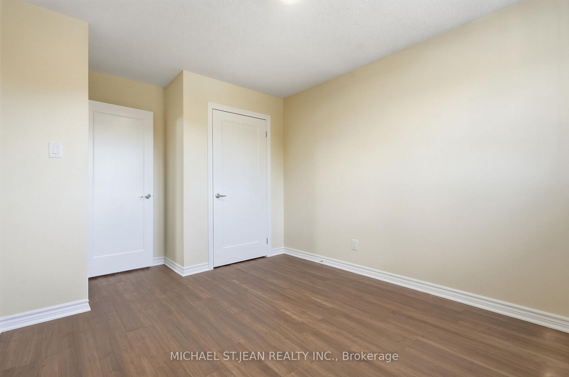 Photo 30 of 184 Macintosh Drive, Hamilton, Stoney Creek — HOMEH