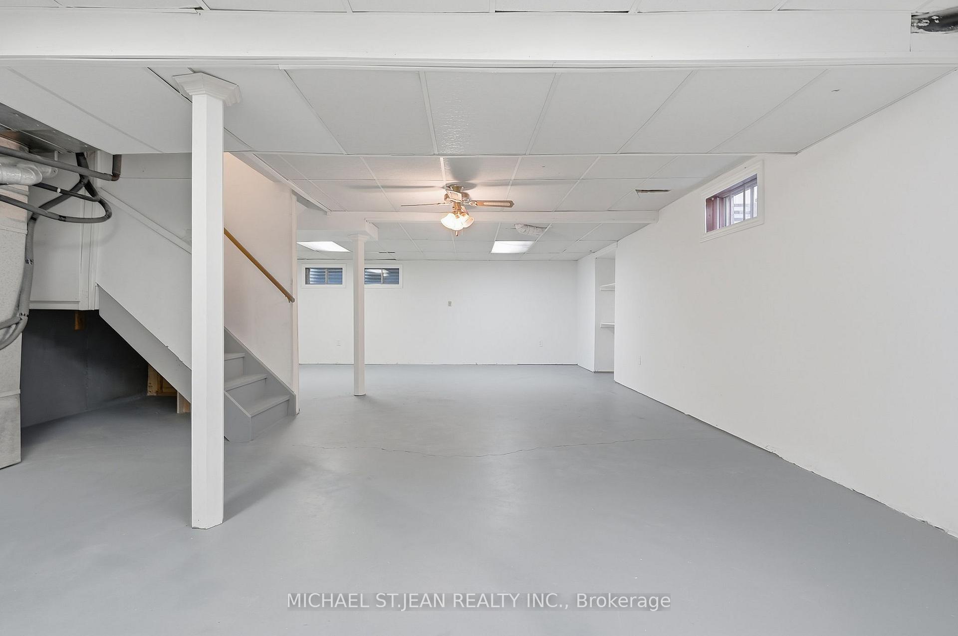 Photo 43 of 184 Macintosh Drive, Hamilton, Stoney Creek — HOMEH