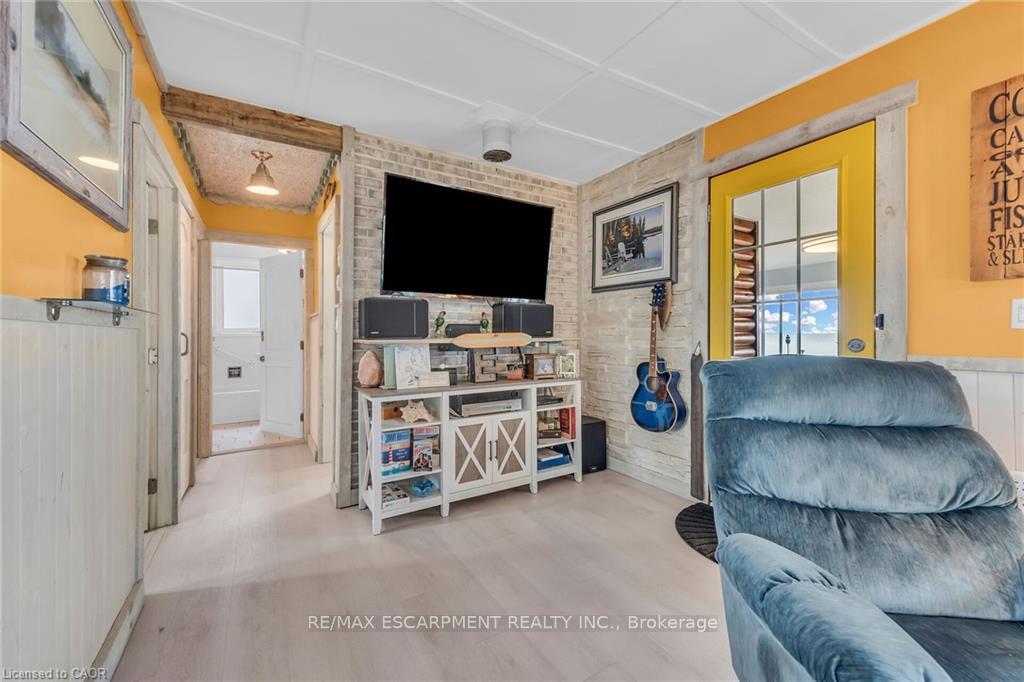 Photo 27 of 2090 Lakeshore Road, Haldimand — HOMEH