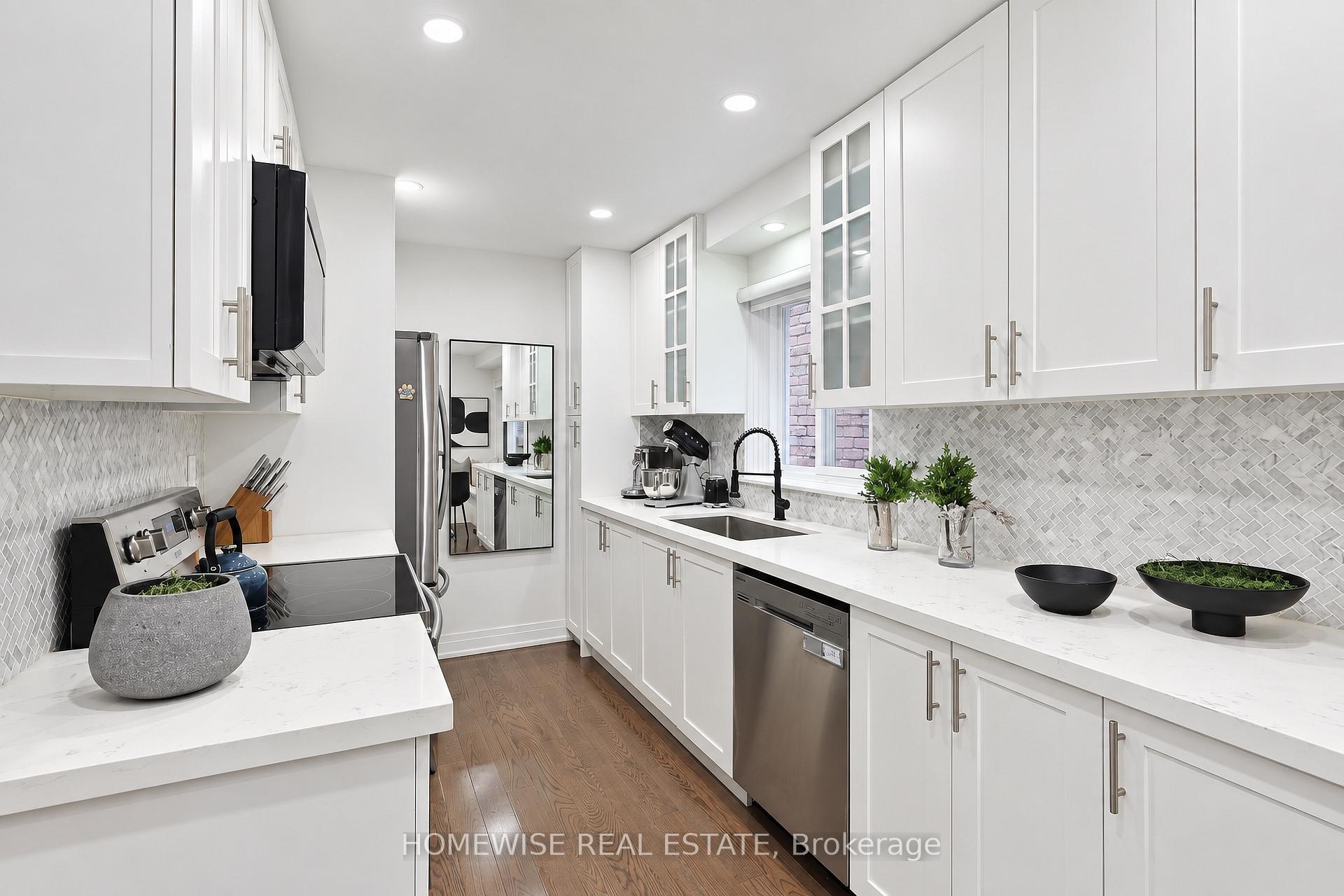 Photo 5 of 120 Mcmorran Crescent, Vaughan, Brownridge — HOMEH