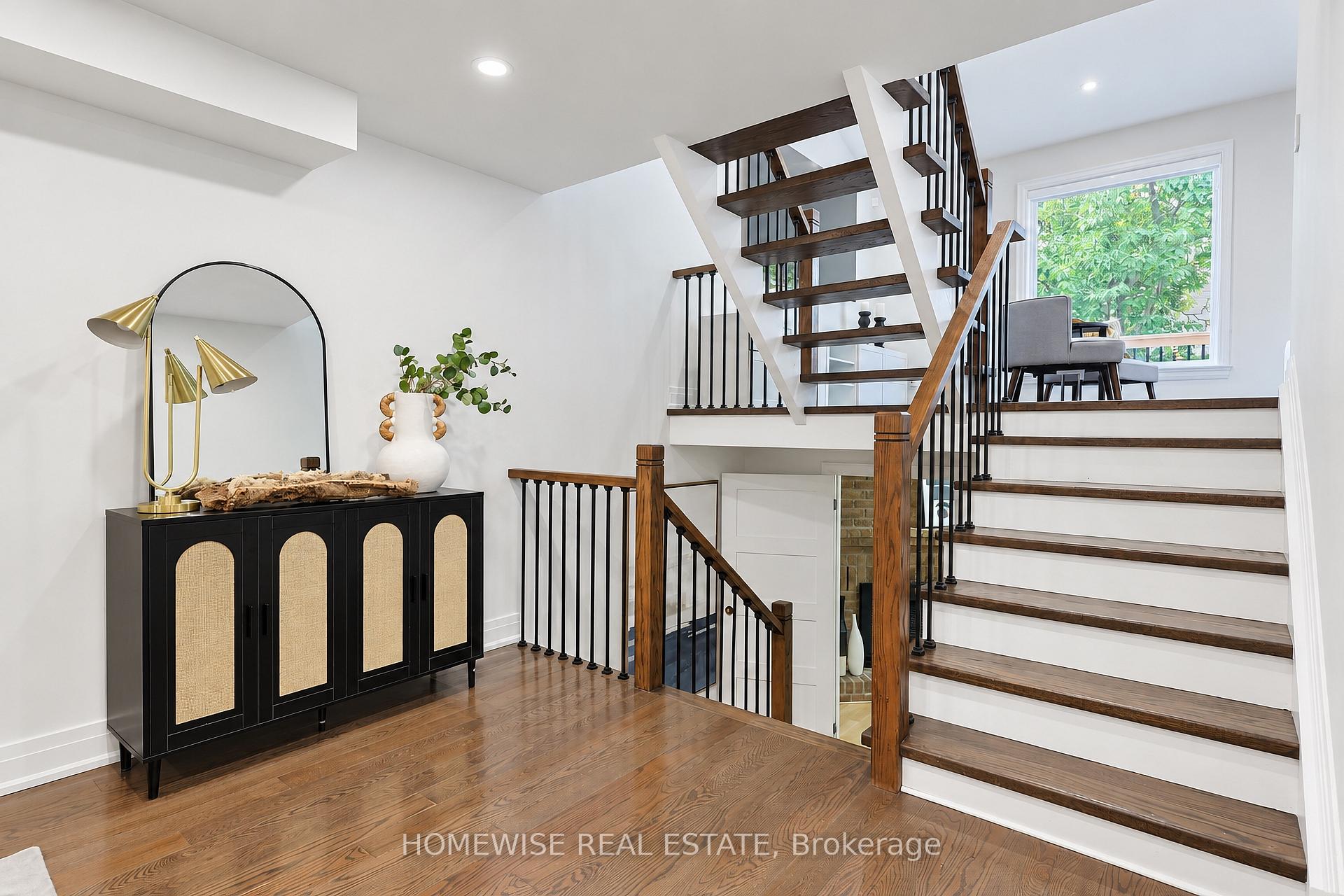 Photo 9 of 120 Mcmorran Crescent, Vaughan, Brownridge — HOMEH