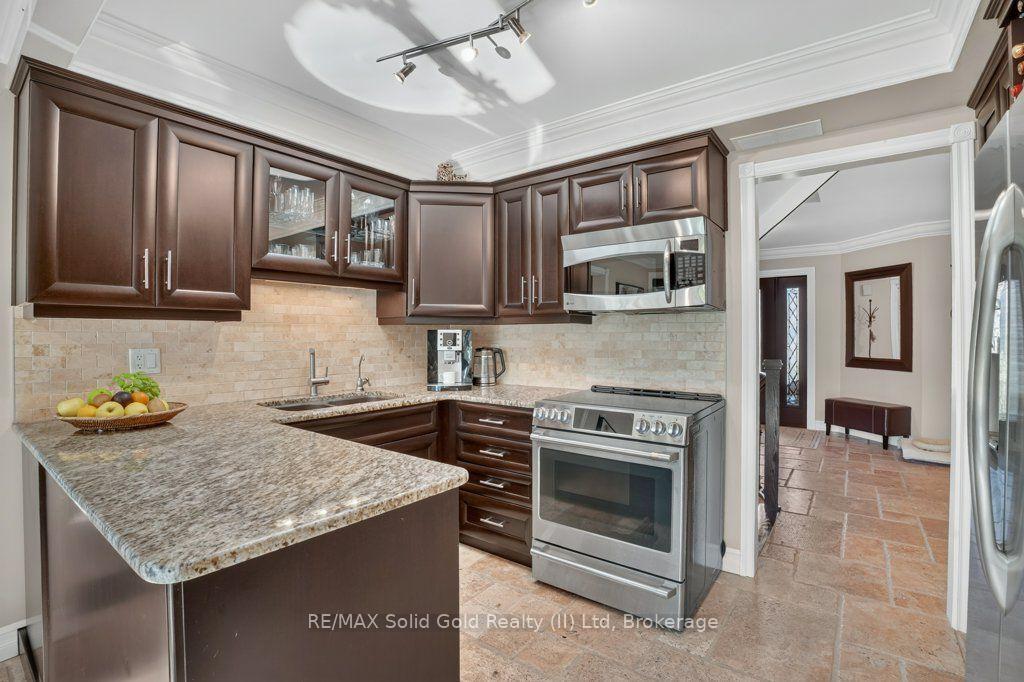 Photo 10 of 12 Beasley Crescent, Cambridge, Sheldon-Conestoga — HOMEH
