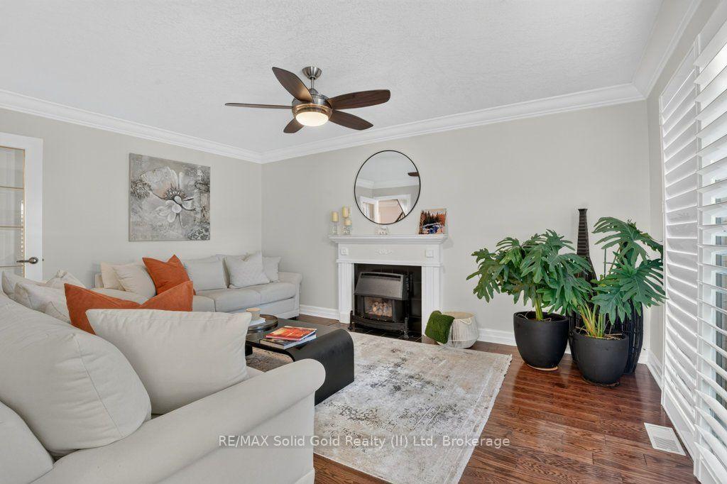 Photo 13 of 12 Beasley Crescent, Cambridge, Sheldon-Conestoga — HOMEH