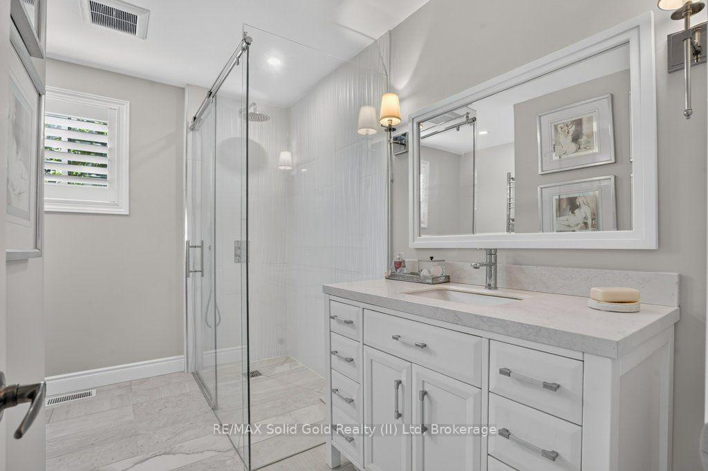 Photo 17 of 12 Beasley Crescent, Cambridge, Sheldon-Conestoga — HOMEH