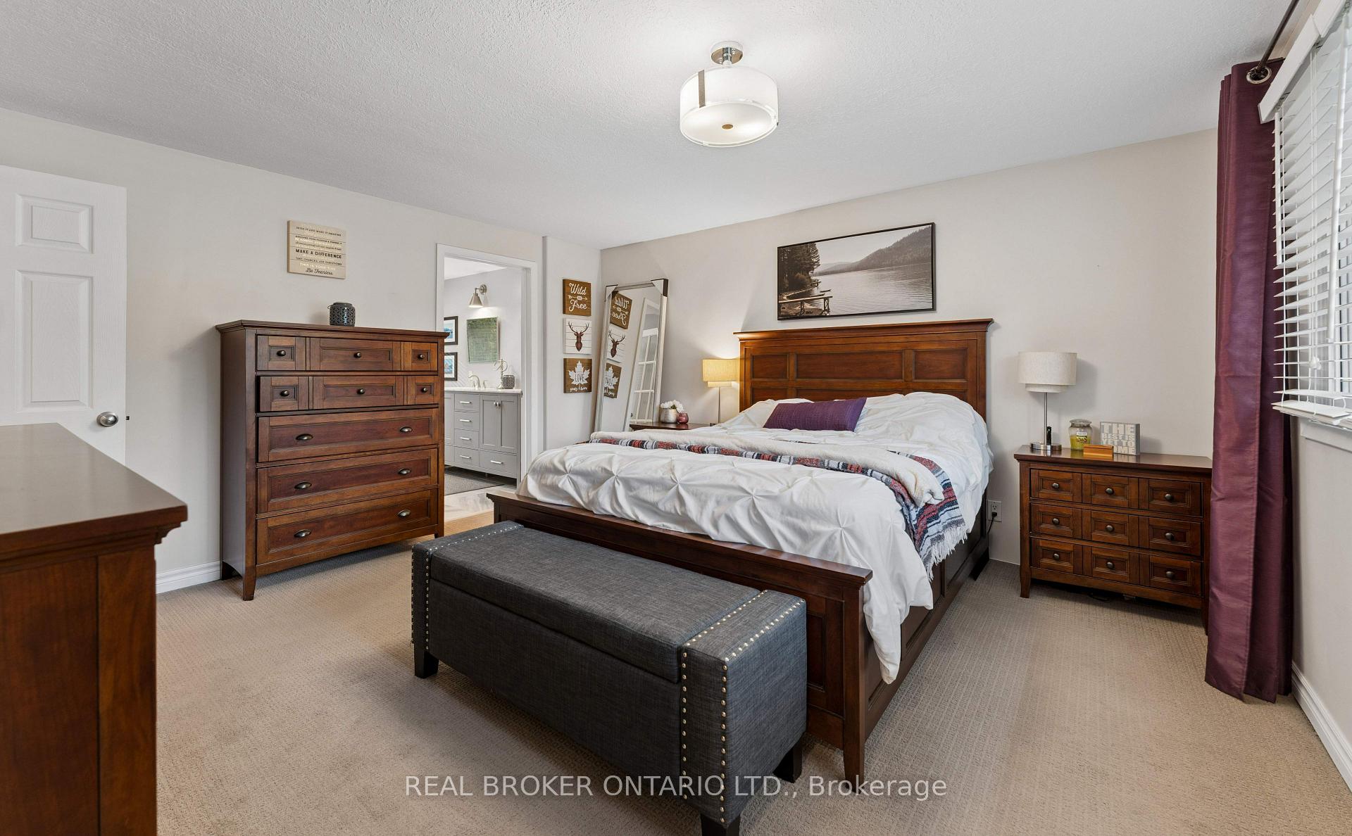 Photo 19 of 373 Forestlawn Road, Waterloo, Lexington — HOMEH