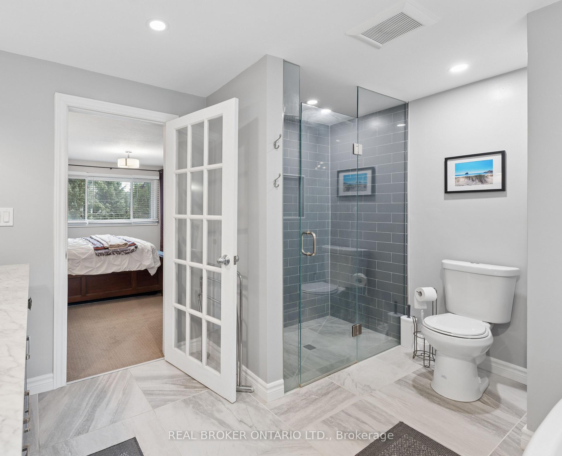 Photo 22 of 373 Forestlawn Road, Waterloo, Lexington — HOMEH