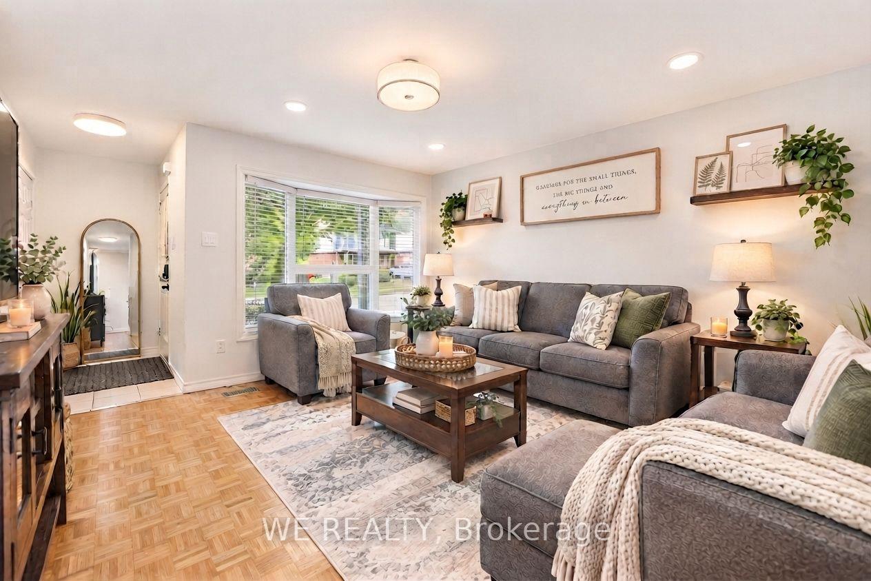 Photo 3 of 122 Parsell Square, Scarborough, Malvern — HOMEH