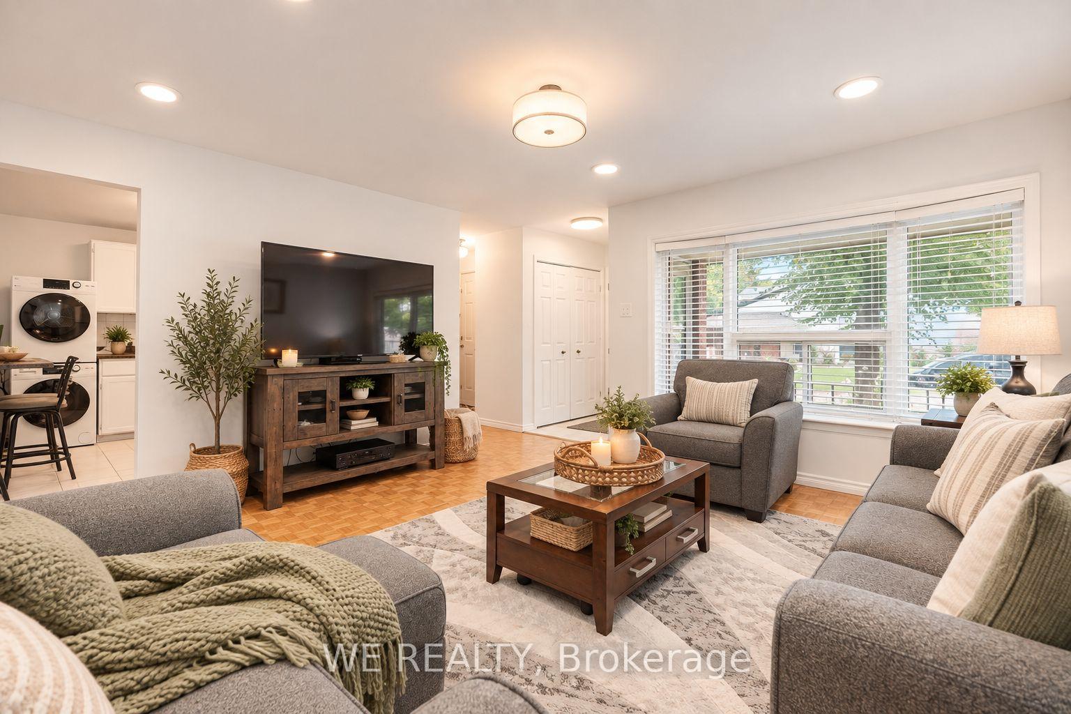 Photo 4 of 122 Parsell Square, Scarborough, Malvern — HOMEH