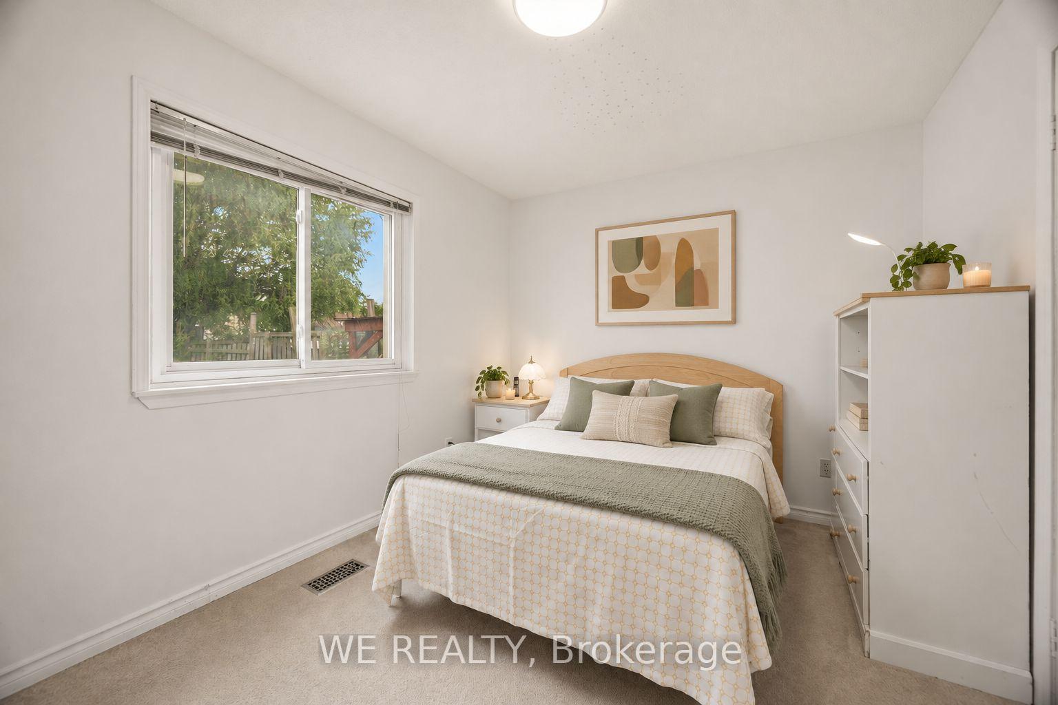 Photo 11 of 122 Parsell Square, Scarborough, Malvern — HOMEH
