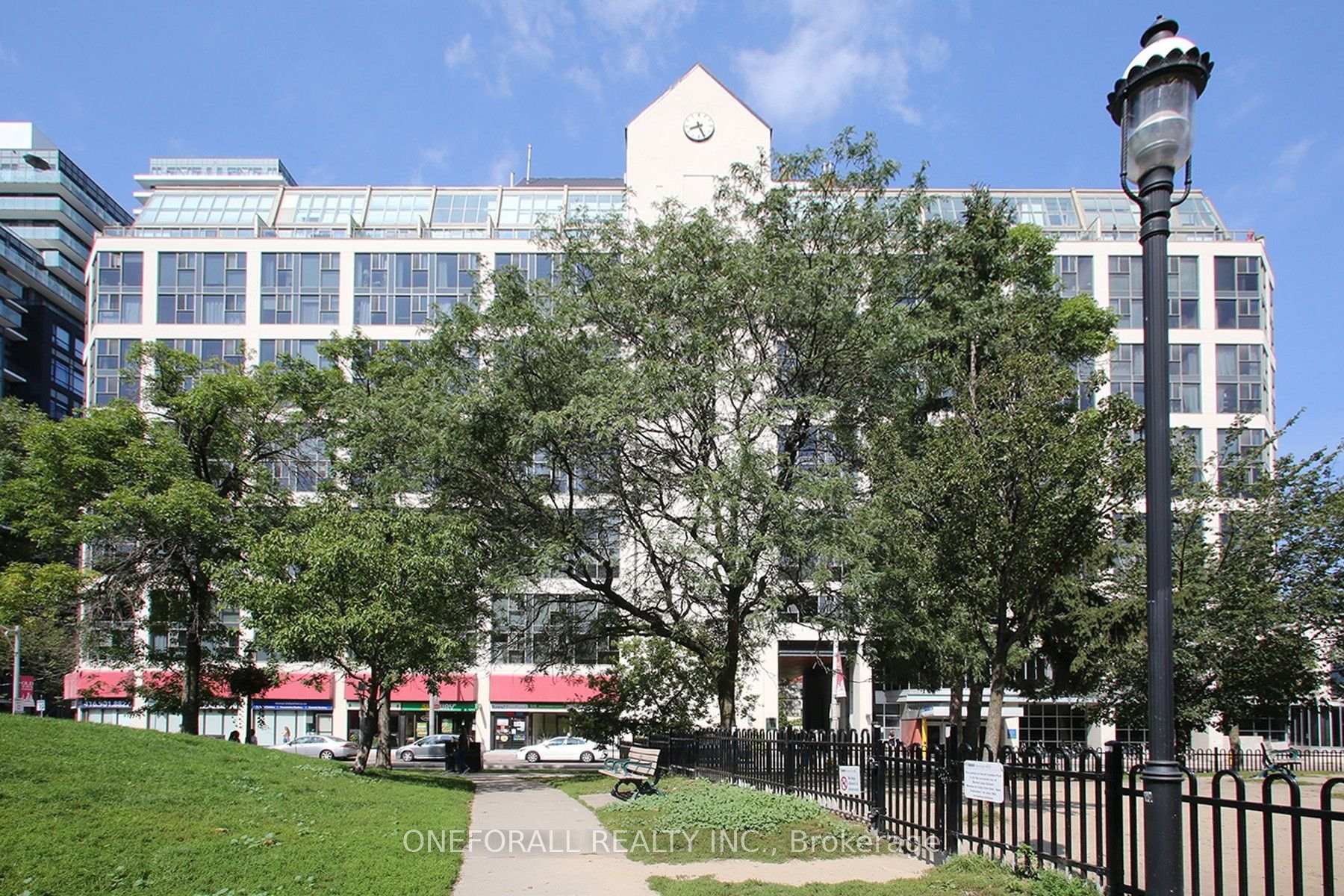 Photo 2 of Unit 633, 222 The Esplanade, Toronto, Waterfront Communities — HOMEH