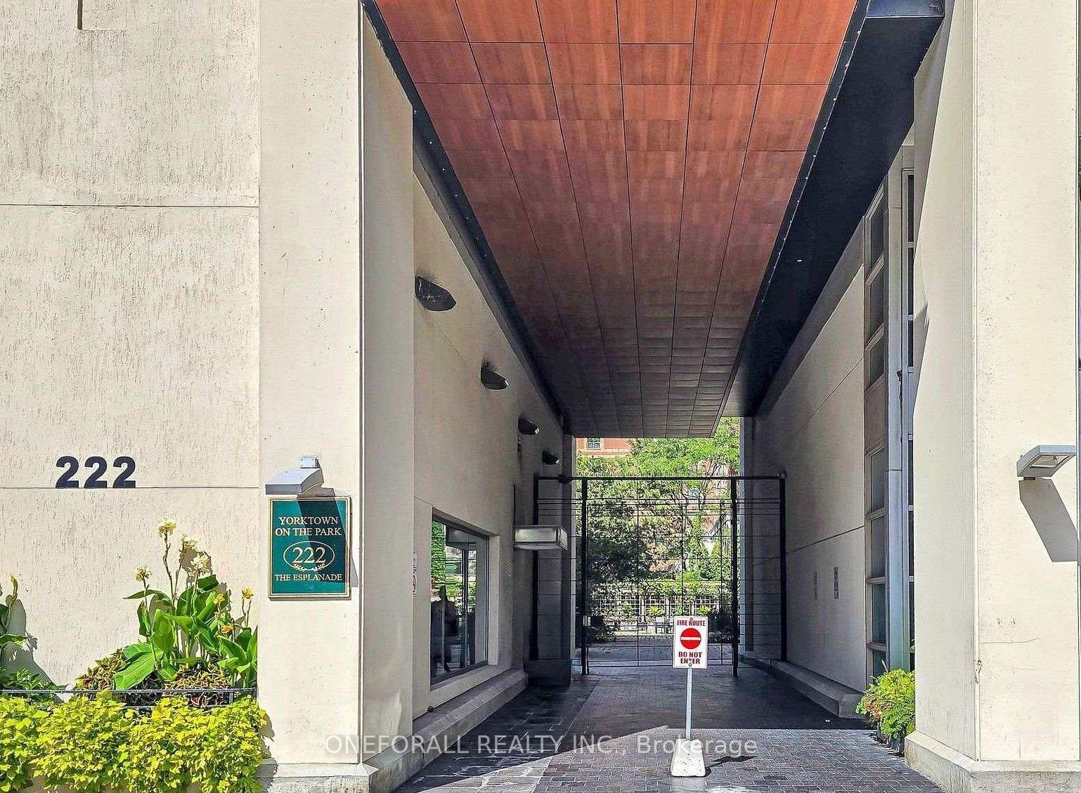 Photo 3 of Unit 633, 222 The Esplanade, Toronto, Waterfront Communities — HOMEH