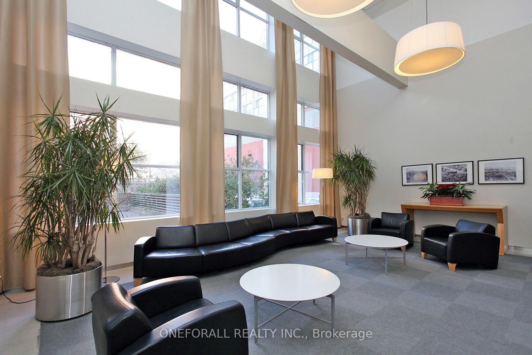 Photo 4 of Unit 633, 222 The Esplanade, Toronto, Waterfront Communities — HOMEH