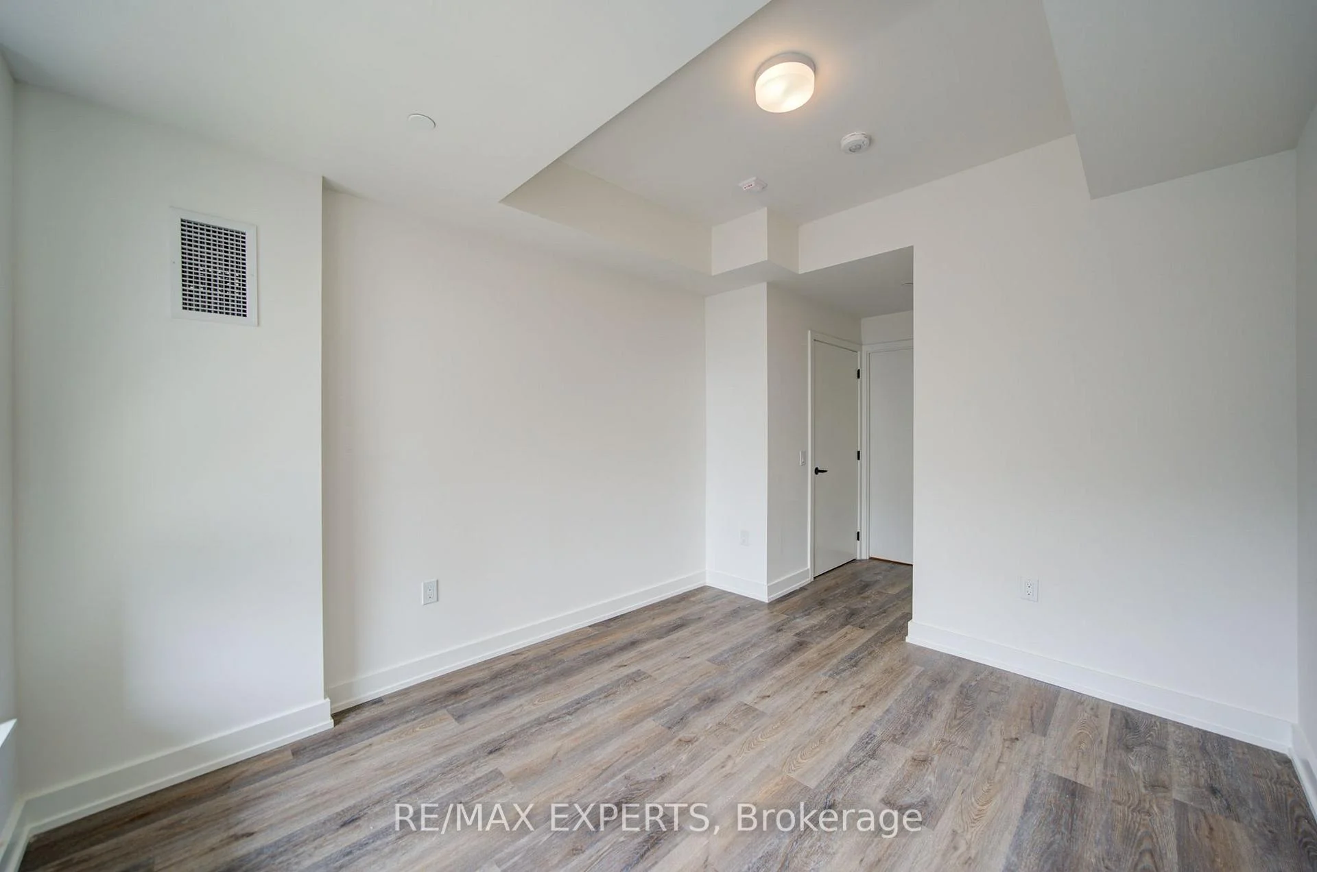 Photo 50 of Unit 516, 2475 Old Bronte Road, Oakville, Westmount — HOMEH