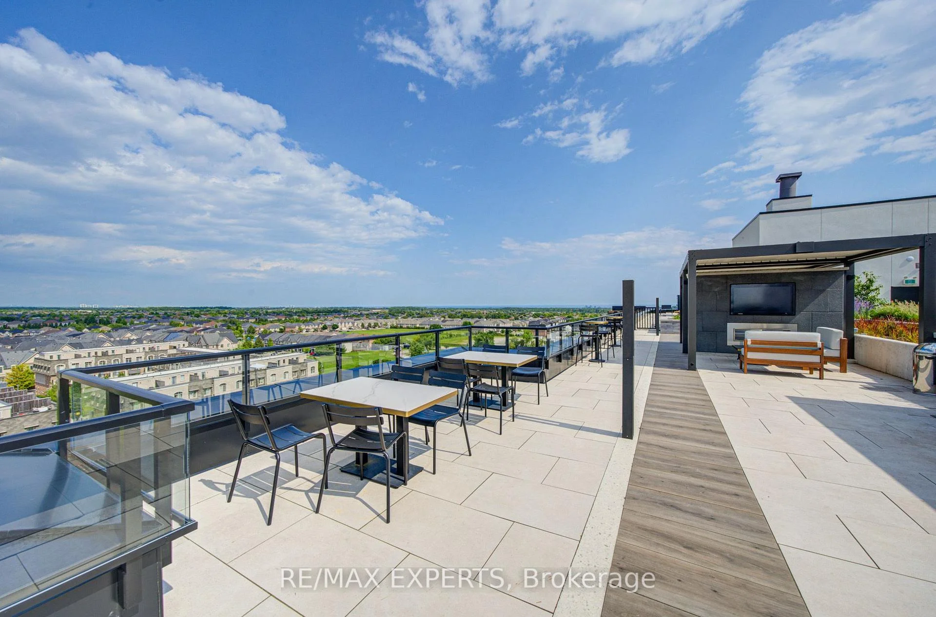 Photo 82 of Unit 516, 2475 Old Bronte Road, Oakville, Westmount — HOMEH