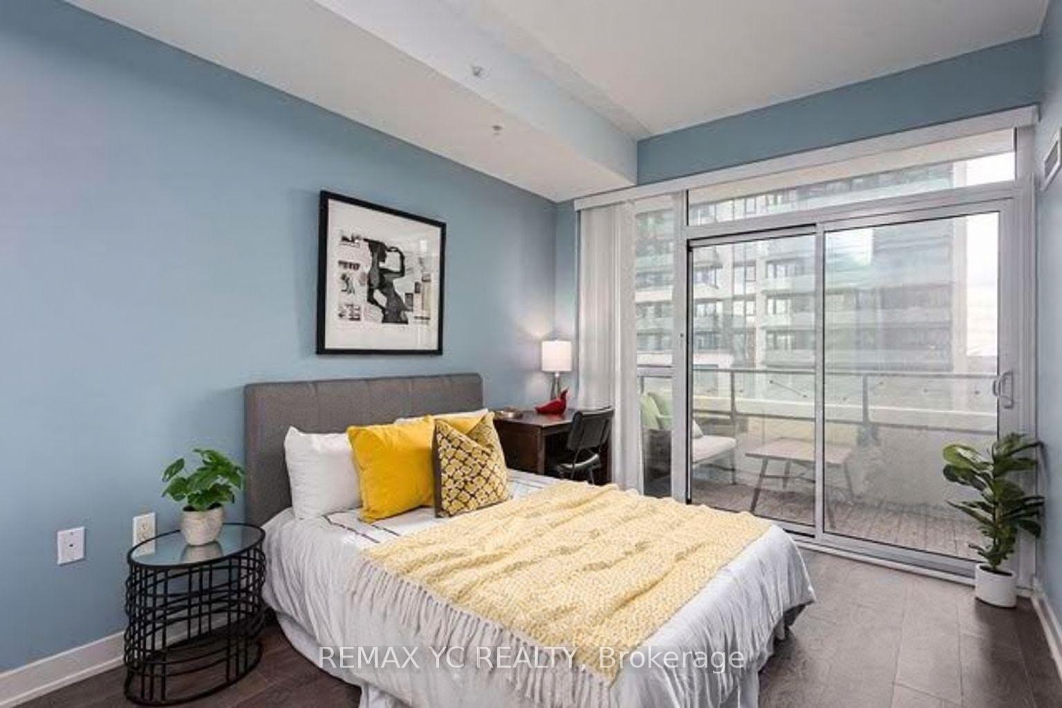 Photo 5 of Unit 1012, 75 Oneida Crescent, Richmond Hill, Langstaff — HOMEH