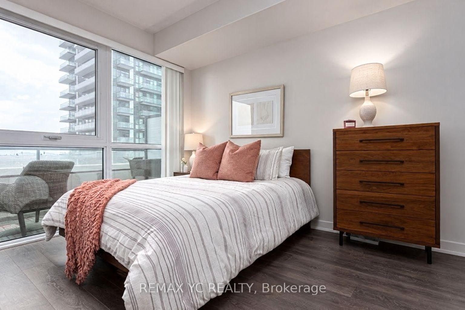 Photo 8 of Unit 1012, 75 Oneida Crescent, Richmond Hill, Langstaff — HOMEH