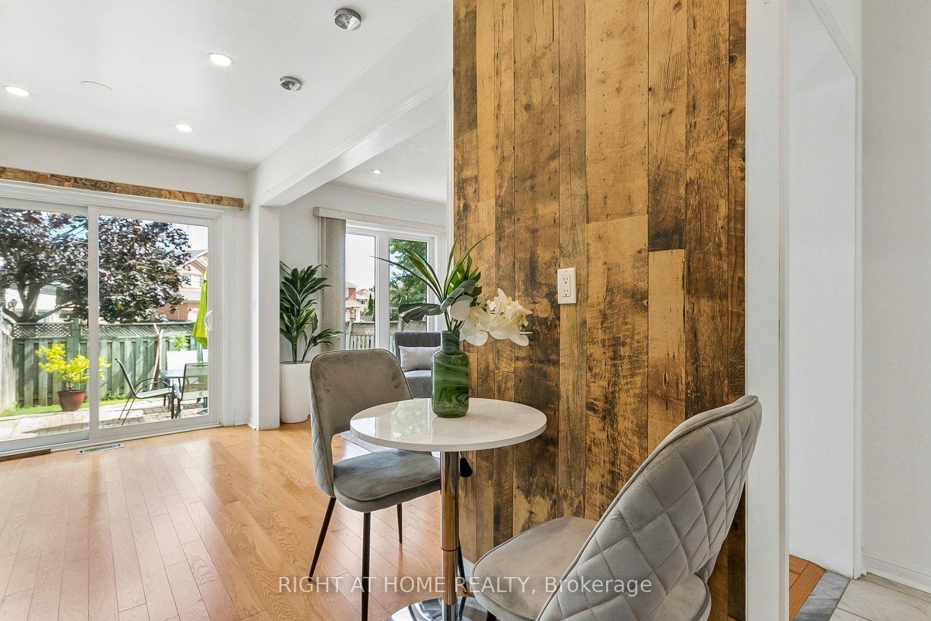 Photo 16 of 1373 Quest Circle, Mississauga, Meadowvale Village — HOMEH