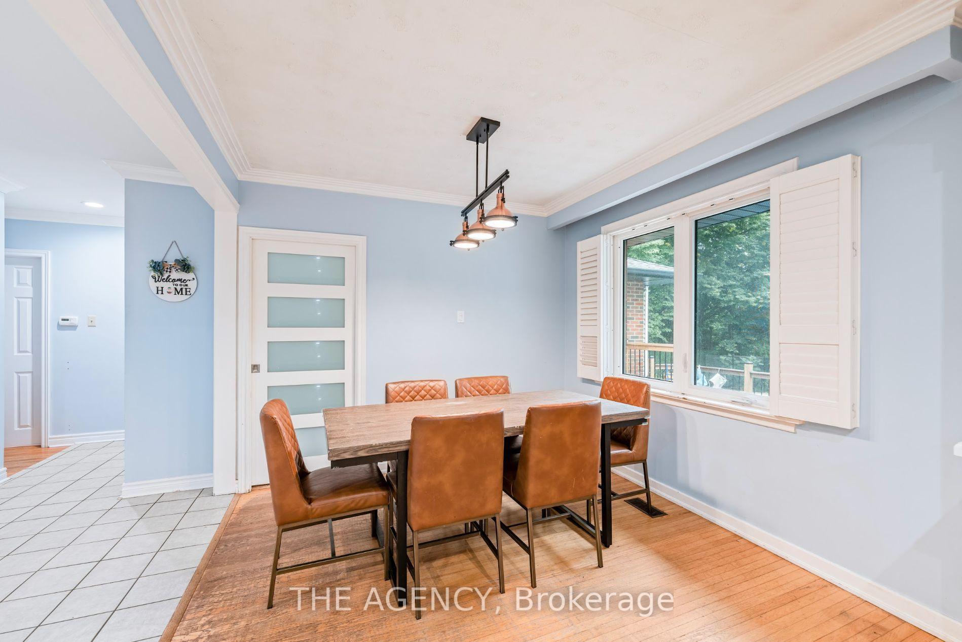 Photo 5 of 261 Wales Crescent, Oakville, Bronte — HOMEH