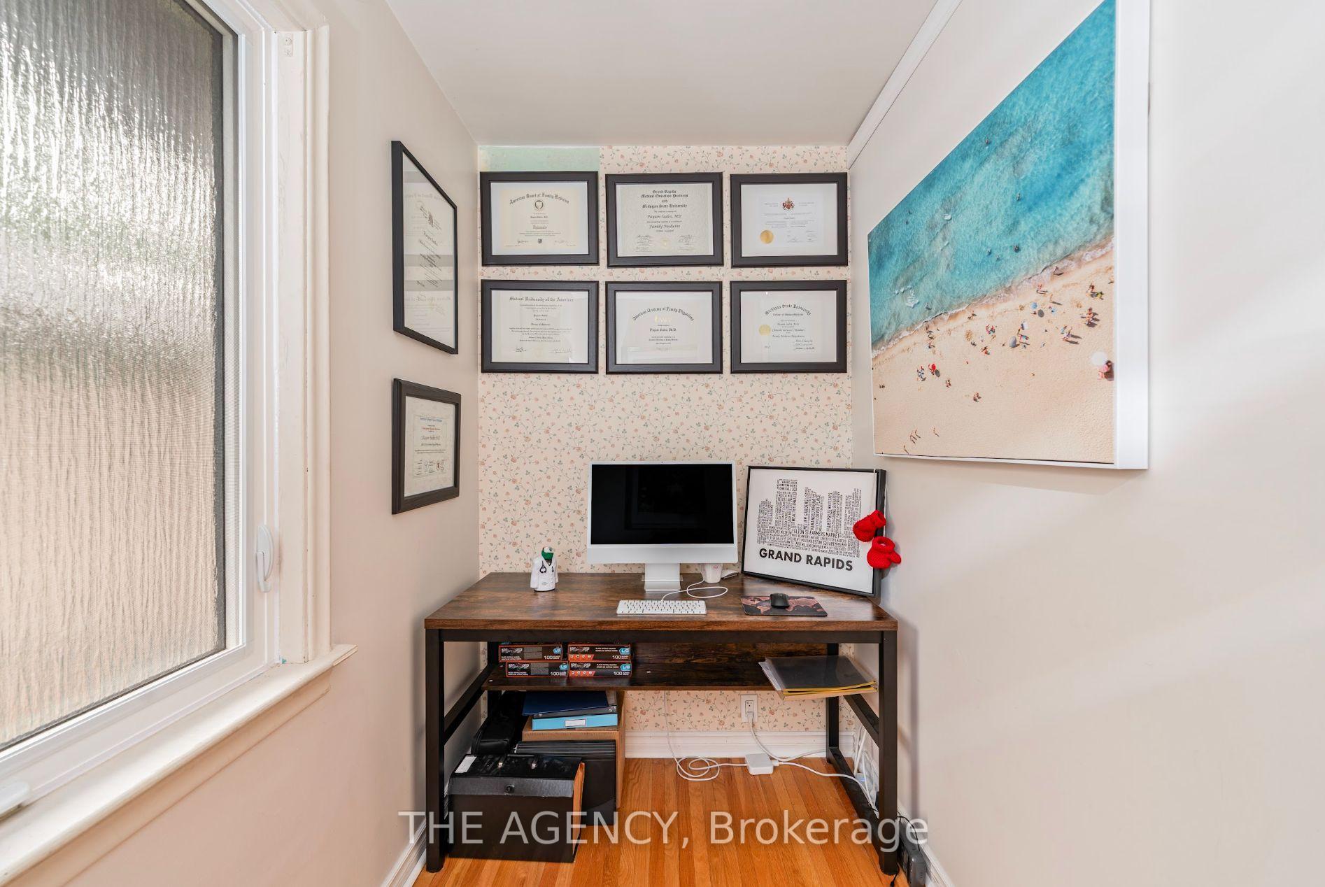 Photo 19 of 261 Wales Crescent, Oakville, Bronte — HOMEH