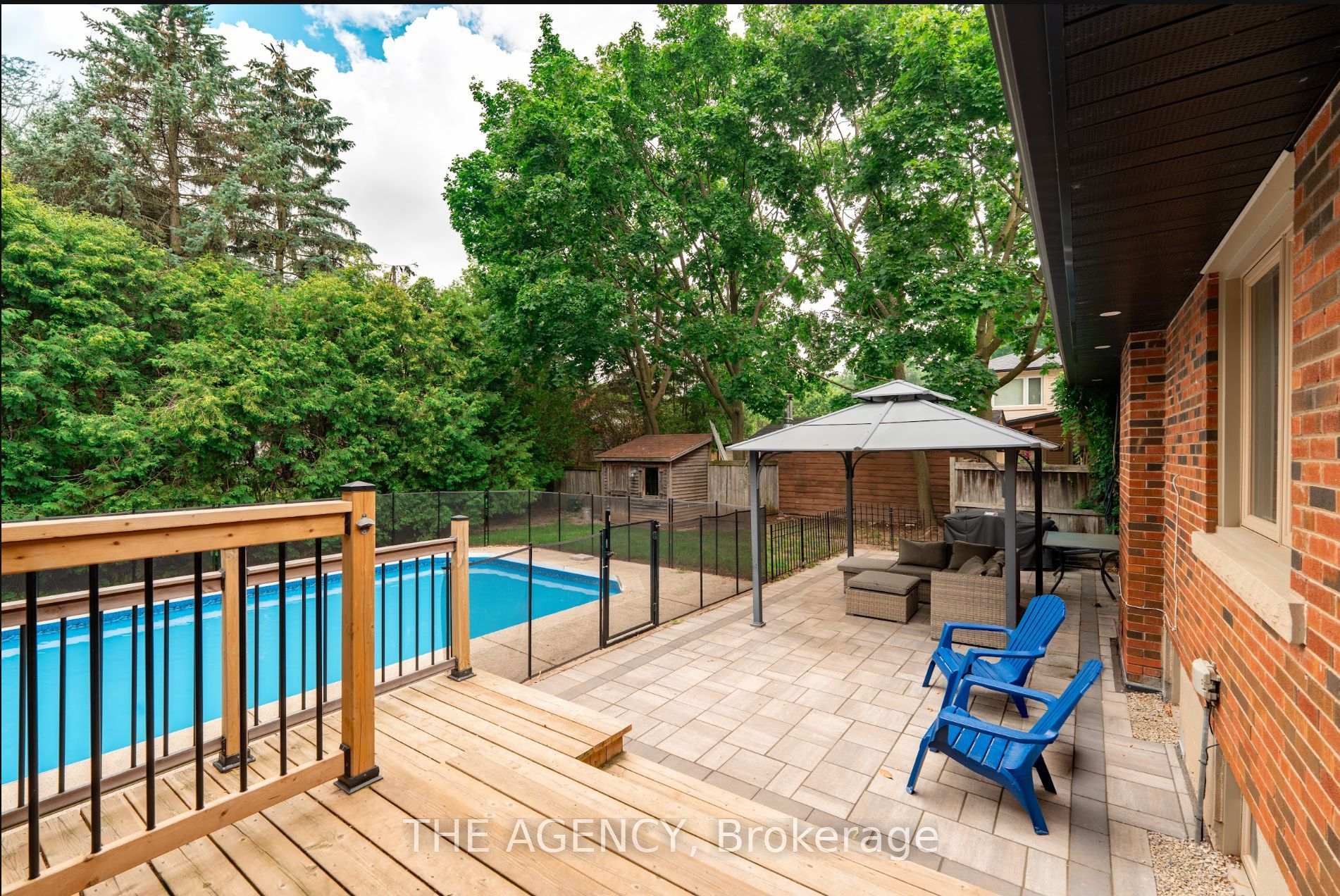 Photo 25 of 261 Wales Crescent, Oakville, Bronte — HOMEH