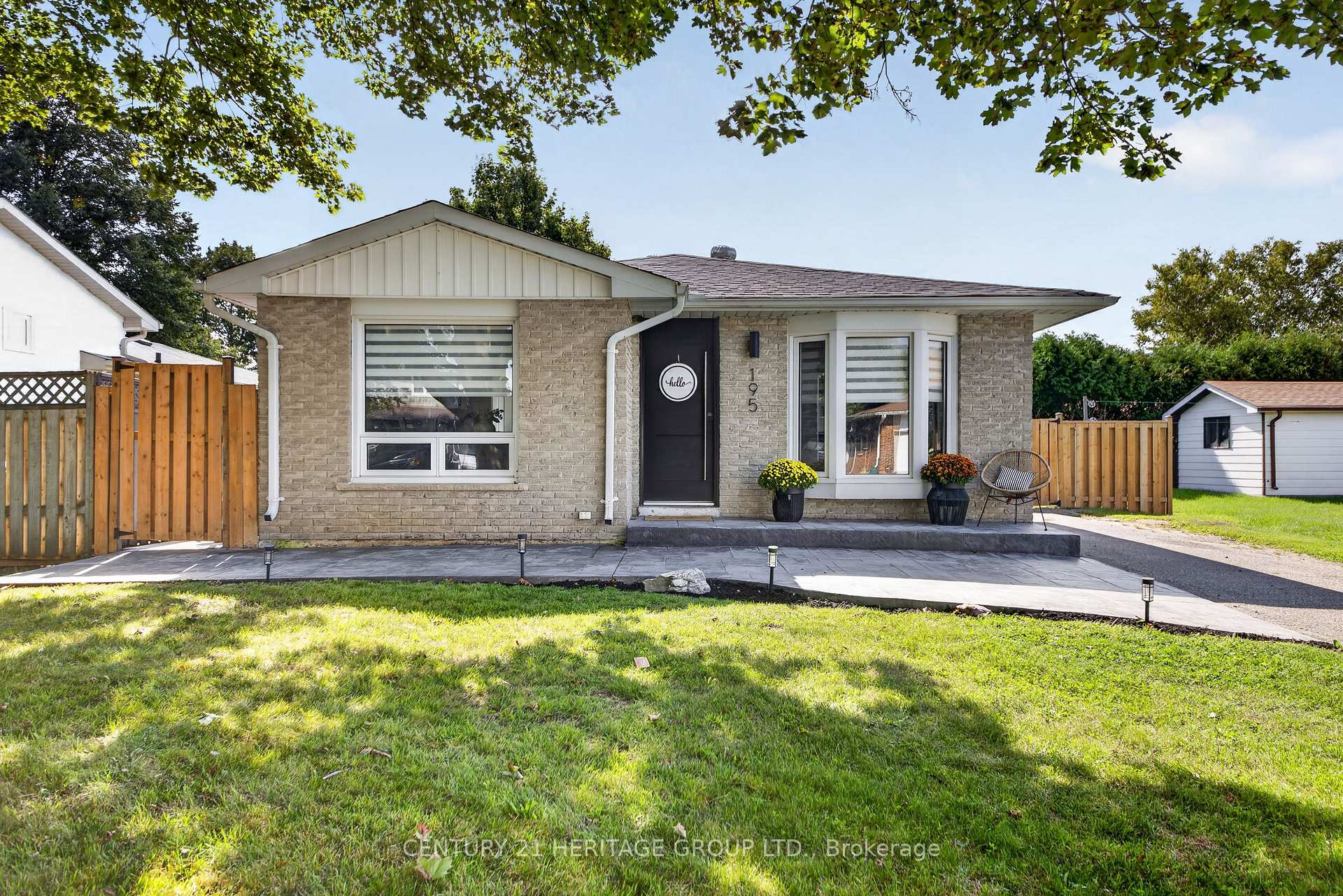 Photo 2 of 195 Mackenzie Street, New Tecumseth, Alliston — HOMEH