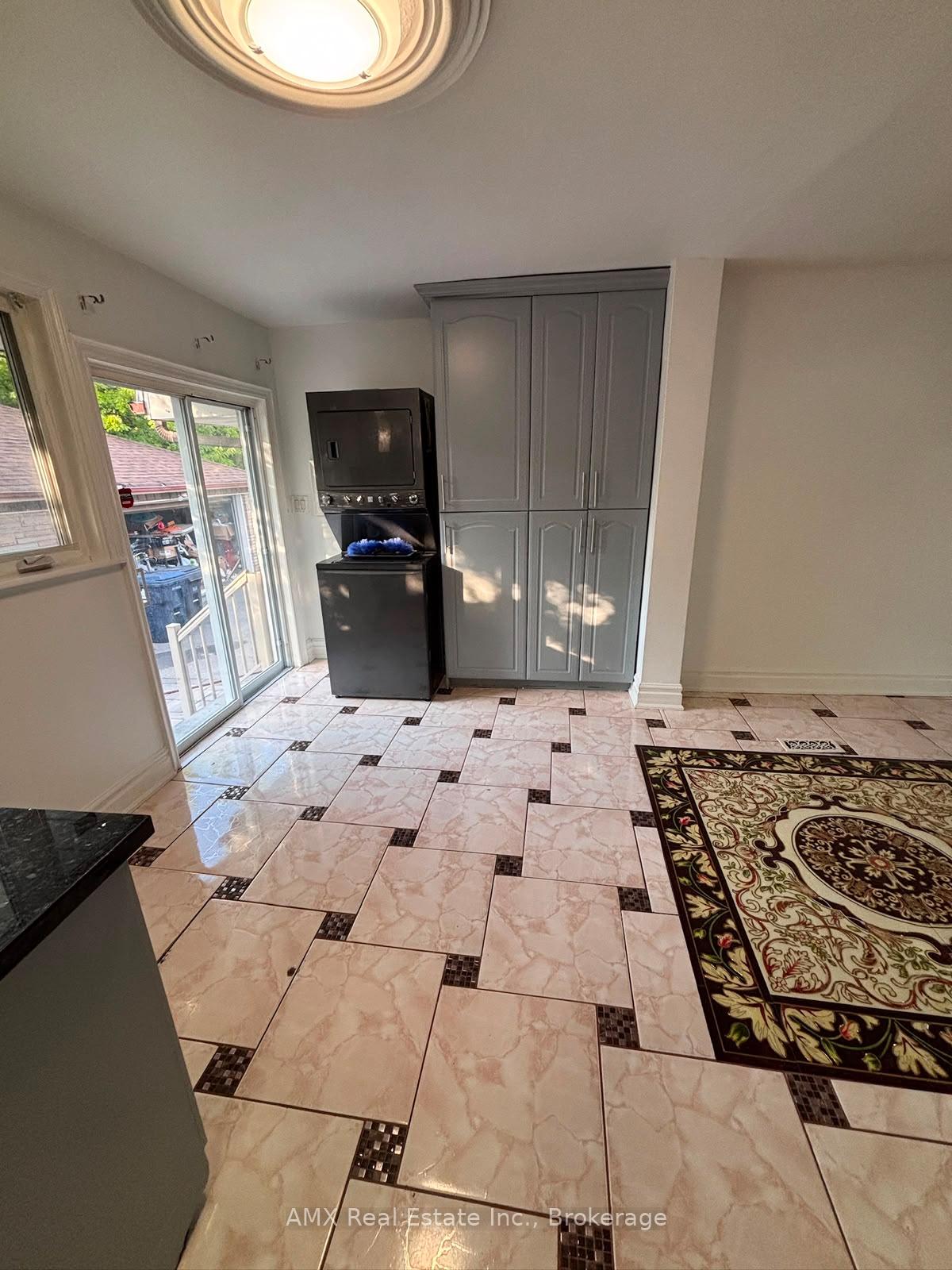 Photo 4 of 14 Camperdown Avenue, Etobicoke, Kingsview Village-The Westway — HOMEH