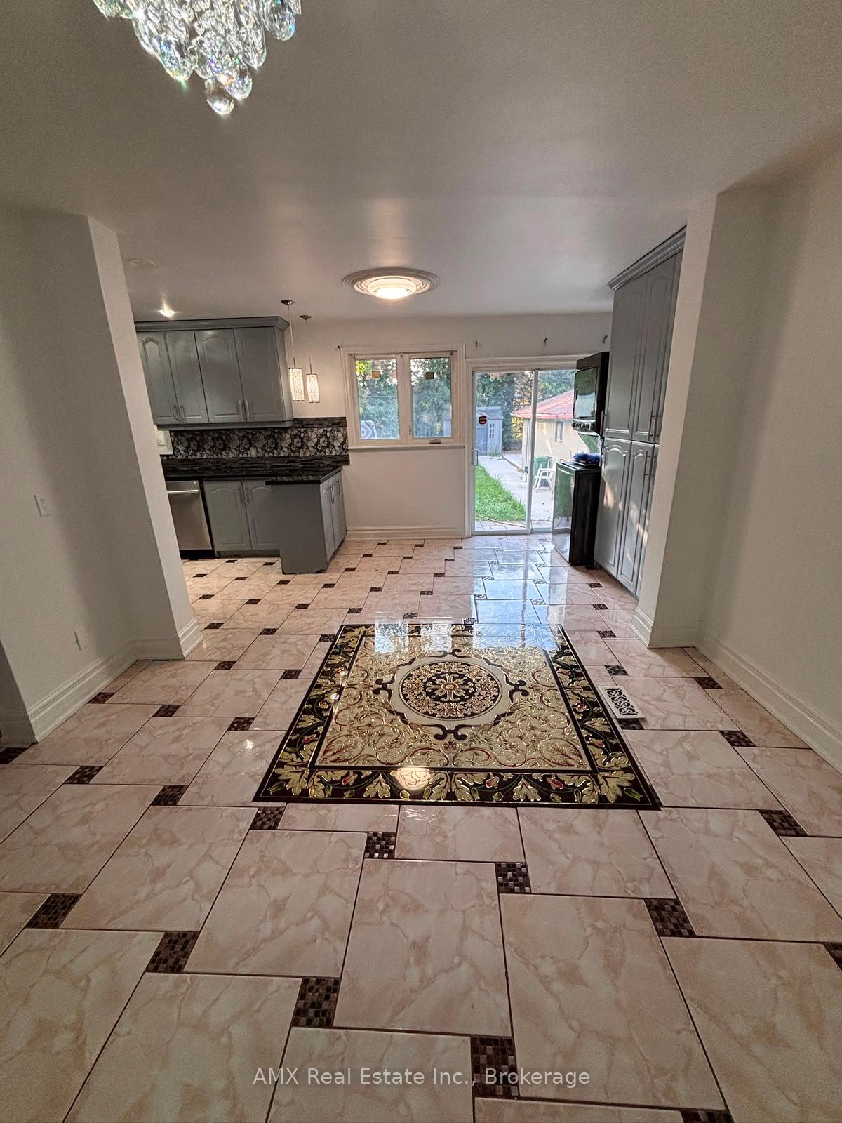 Photo 6 of 14 Camperdown Avenue, Etobicoke, Kingsview Village-The Westway — HOMEH