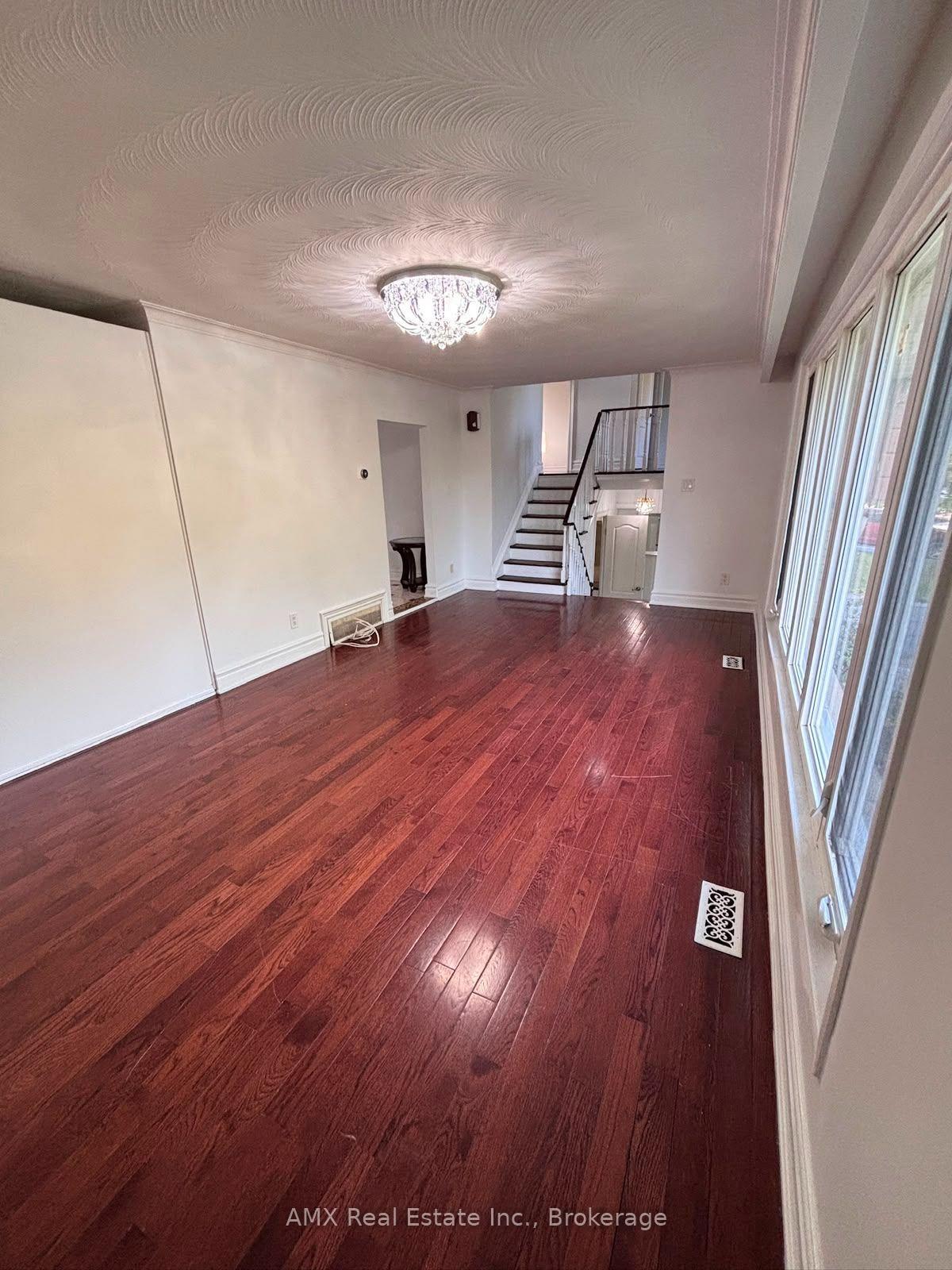 Photo 9 of 14 Camperdown Avenue, Etobicoke, Kingsview Village-The Westway — HOMEH