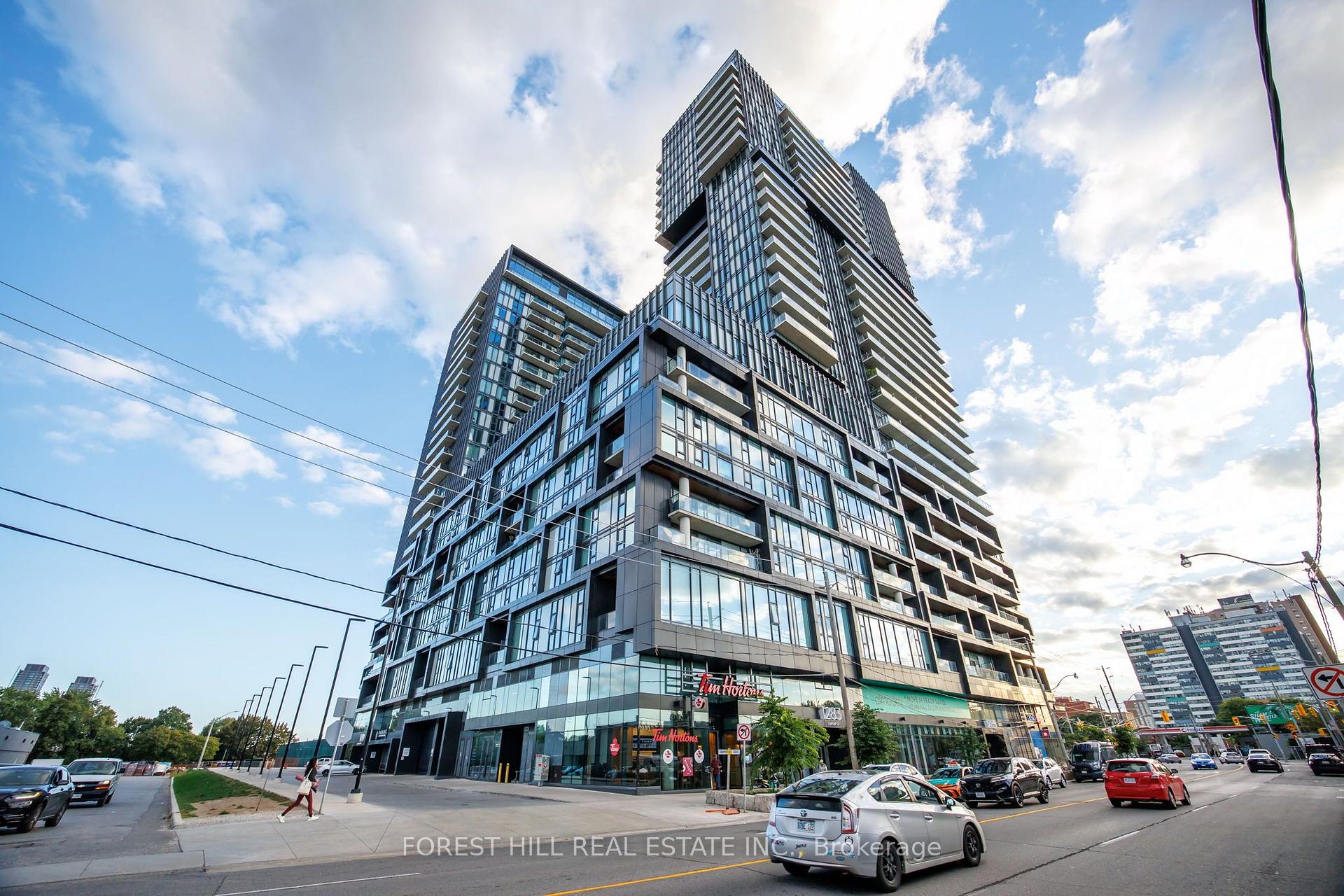 Front of Unit 2809, 1285 Dupont Street