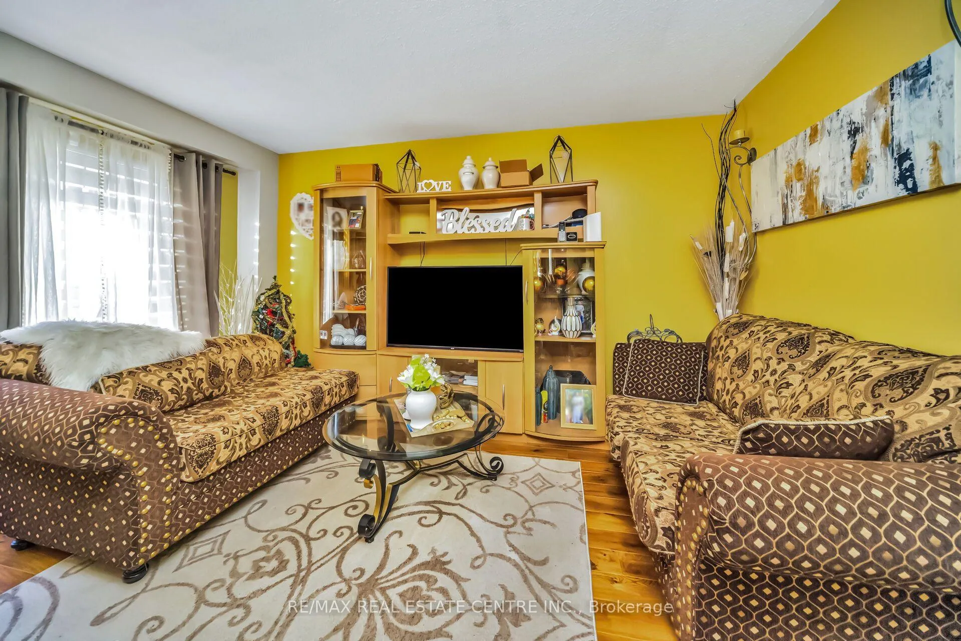 Photo 9 of 59 Craigleigh Crescent, Brampton, Avondale — HOMEH