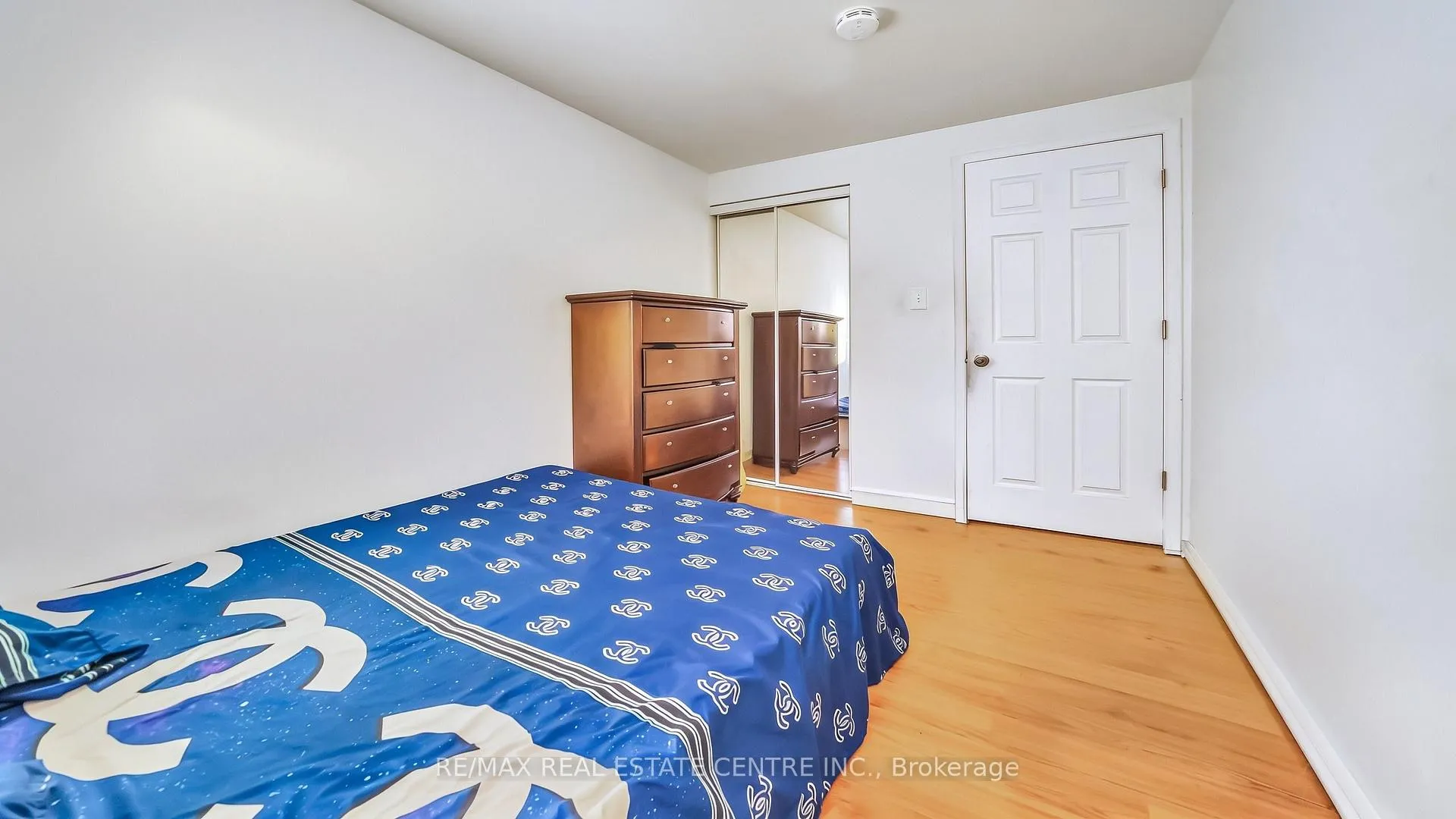 Photo 11 of 59 Craigleigh Crescent, Brampton, Avondale — HOMEH