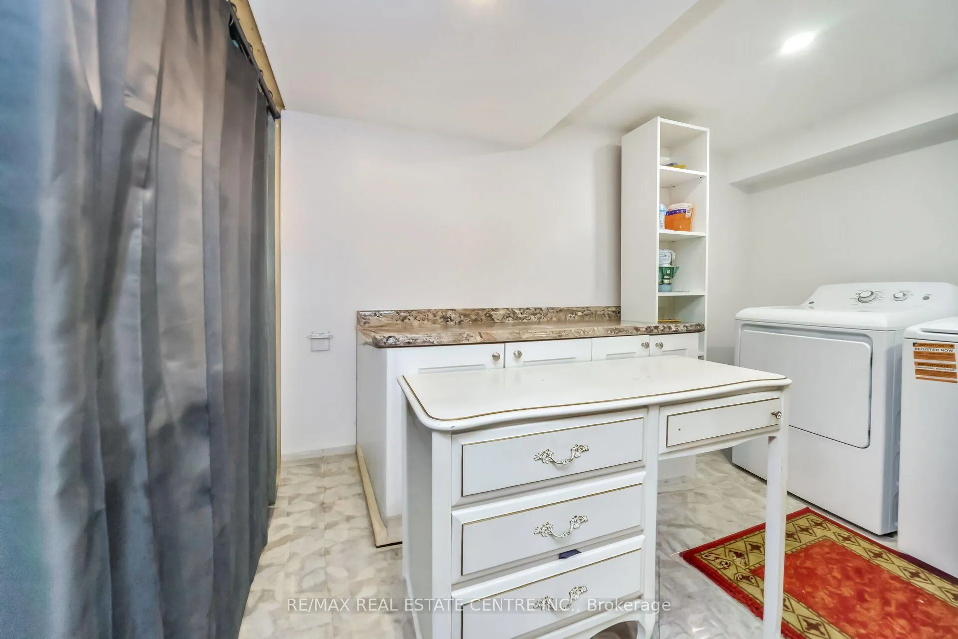Photo 16 of 59 Craigleigh Crescent, Brampton, Avondale — HOMEH