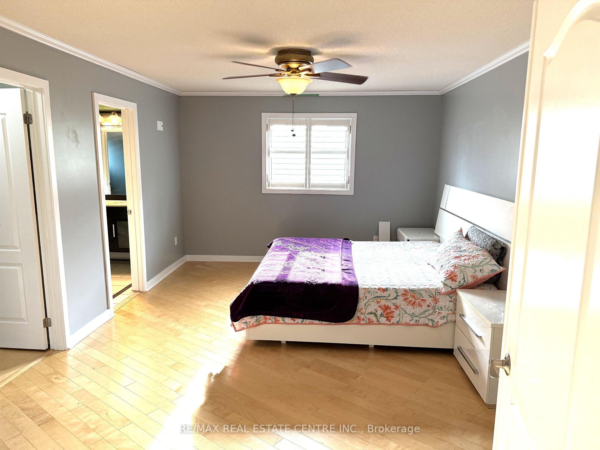 Photo 20 of 28 McIvor Street, Whitby, Rolling Acres — HOMEH