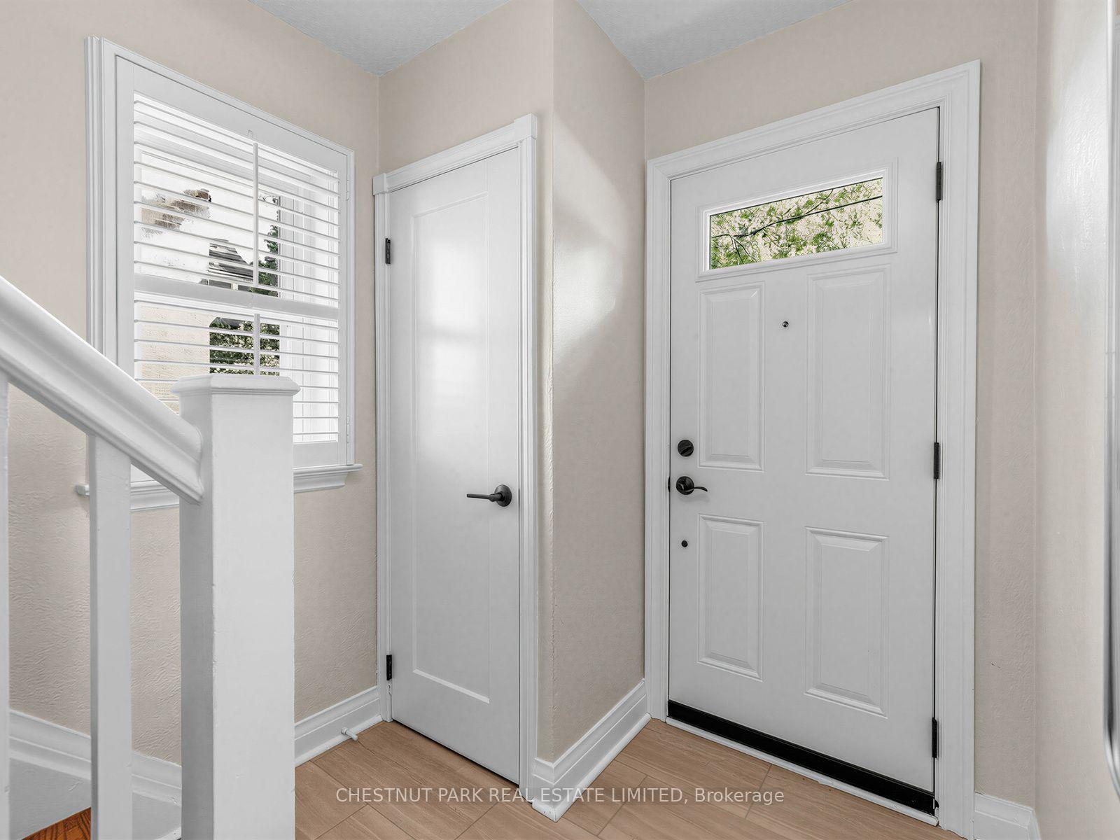 Photo 4 of 8 Beaufield Avenue, Toronto, Leaside — HOMEH