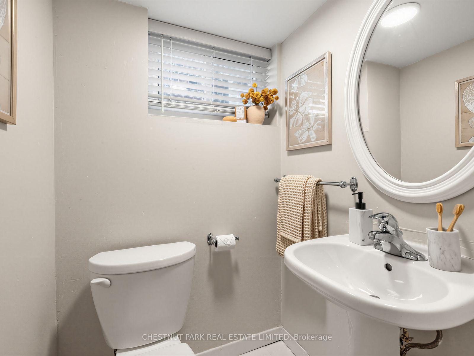 Photo 31 of 8 Beaufield Avenue, Toronto, Leaside — HOMEH