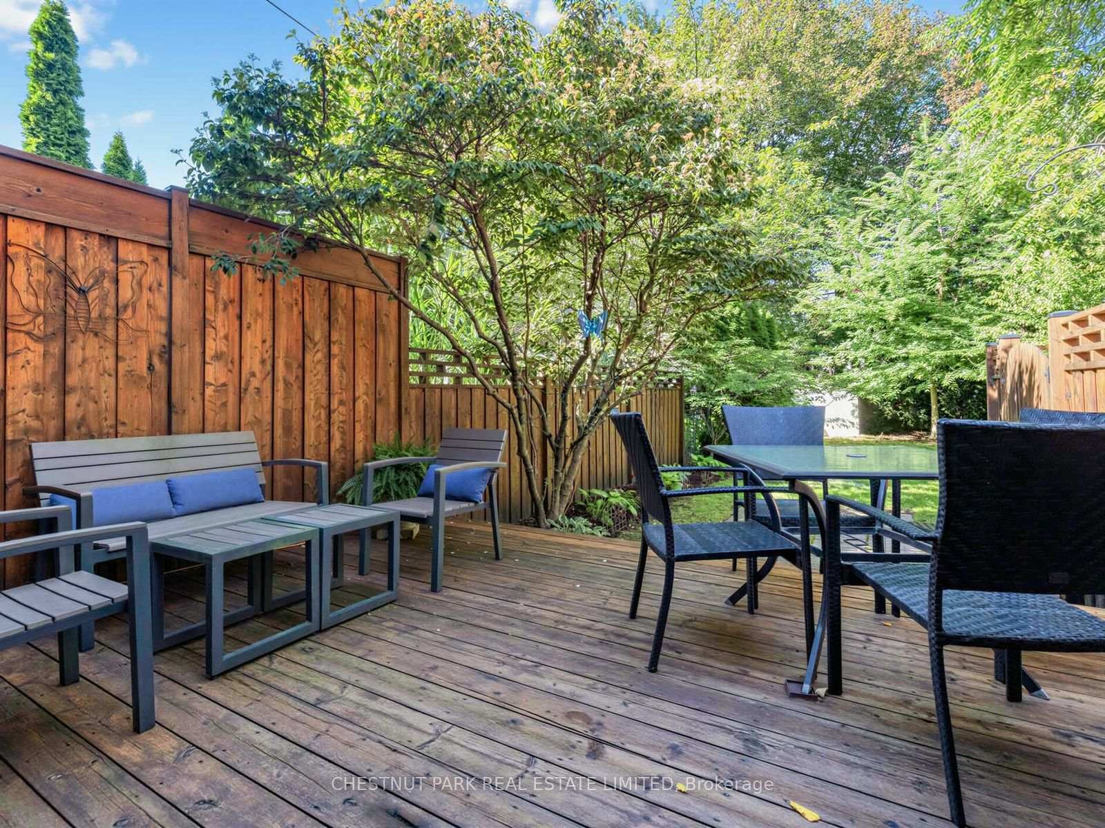 Photo 39 of 8 Beaufield Avenue, Toronto, Leaside — HOMEH