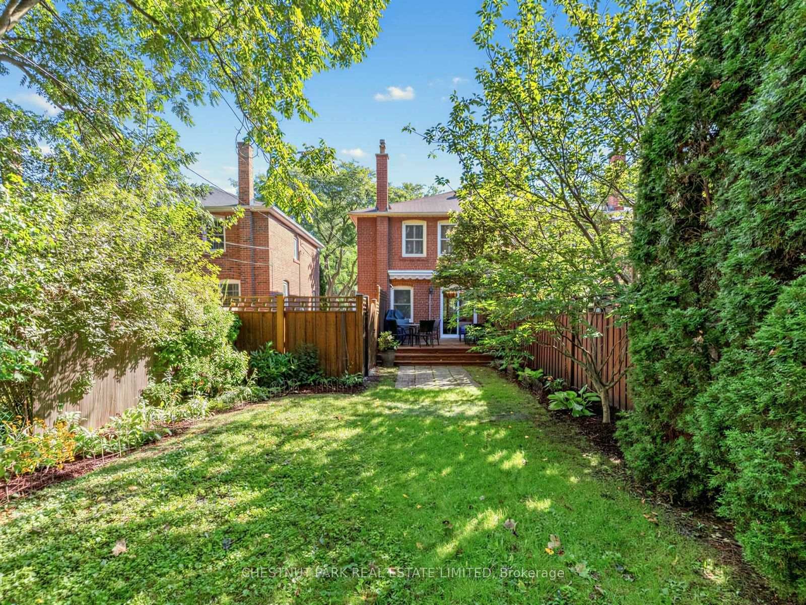 Photo 40 of 8 Beaufield Avenue, Toronto, Leaside — HOMEH