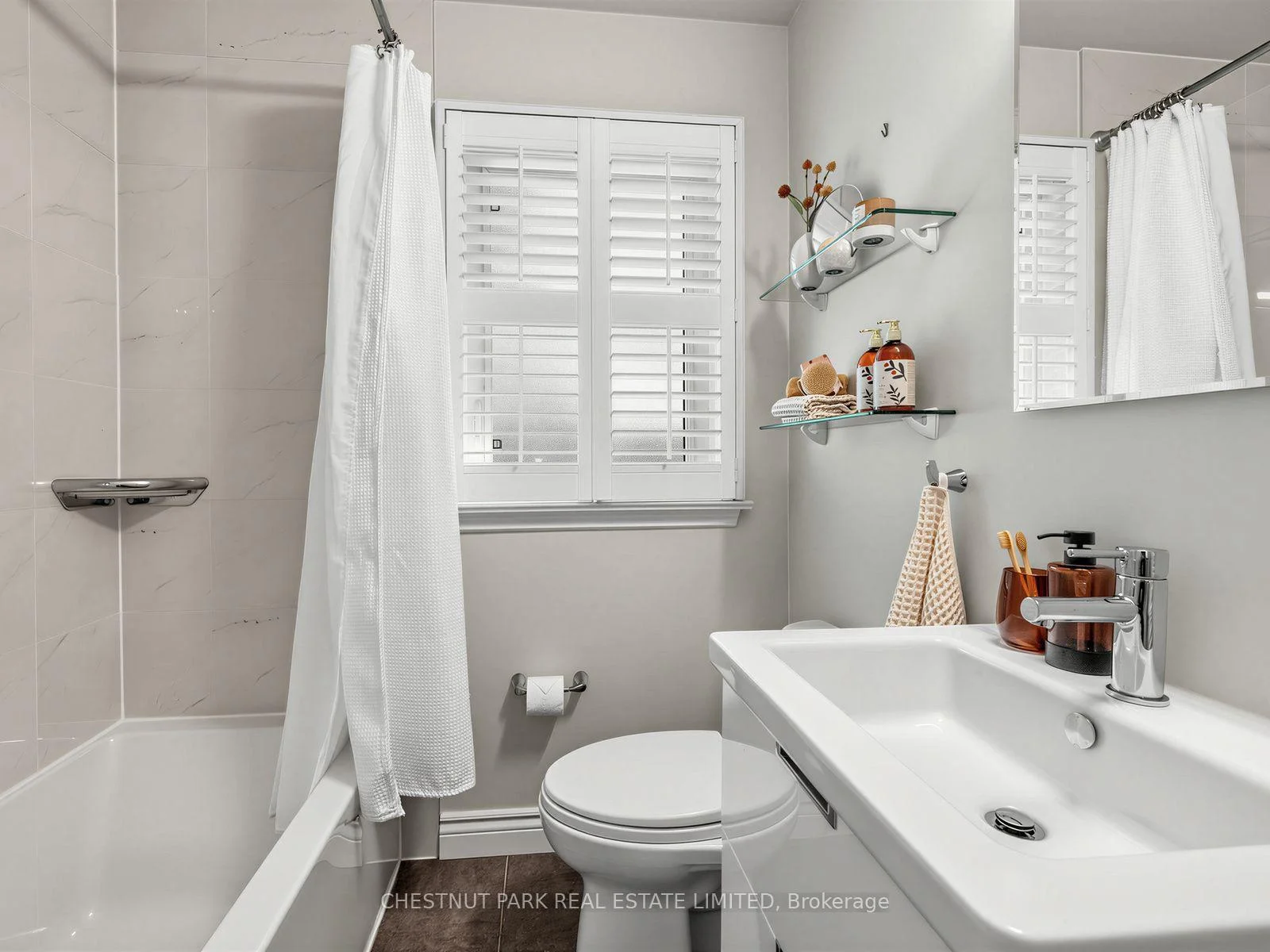 Photo 53 of 8 Beaufield Avenue, Toronto, Leaside — HOMEH