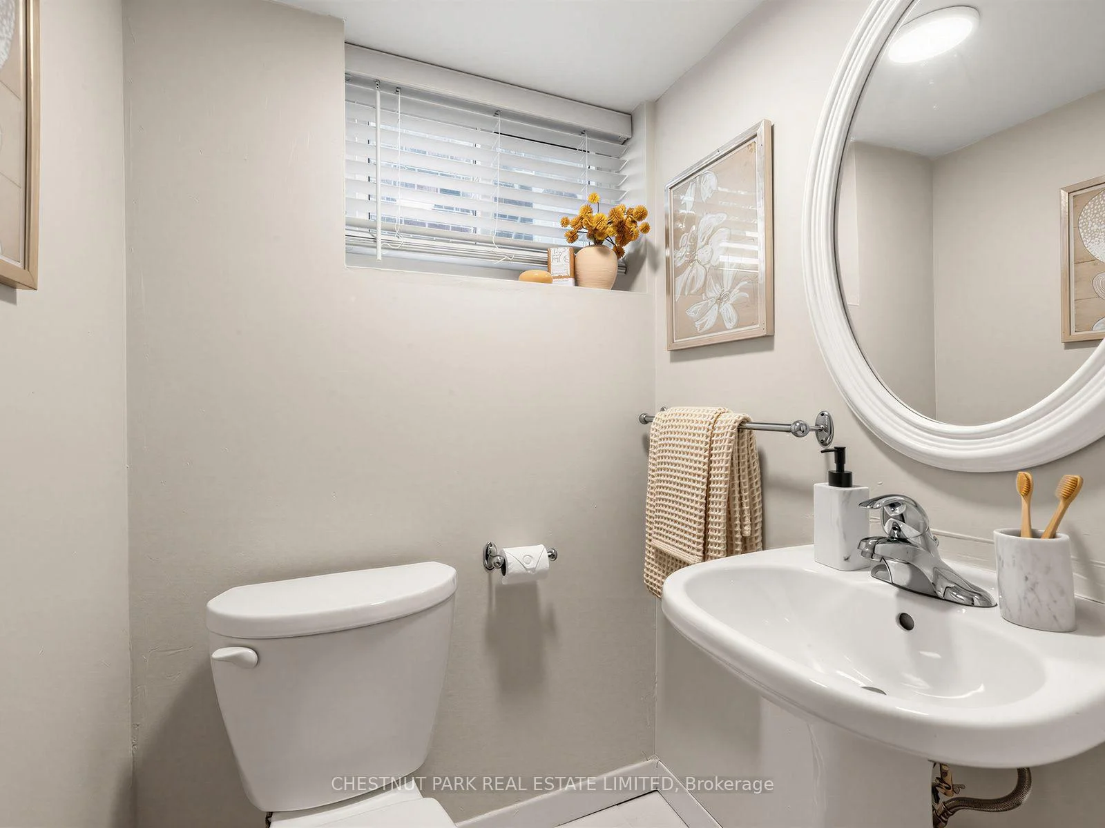 Photo 57 of 8 Beaufield Avenue, Toronto, Leaside — HOMEH