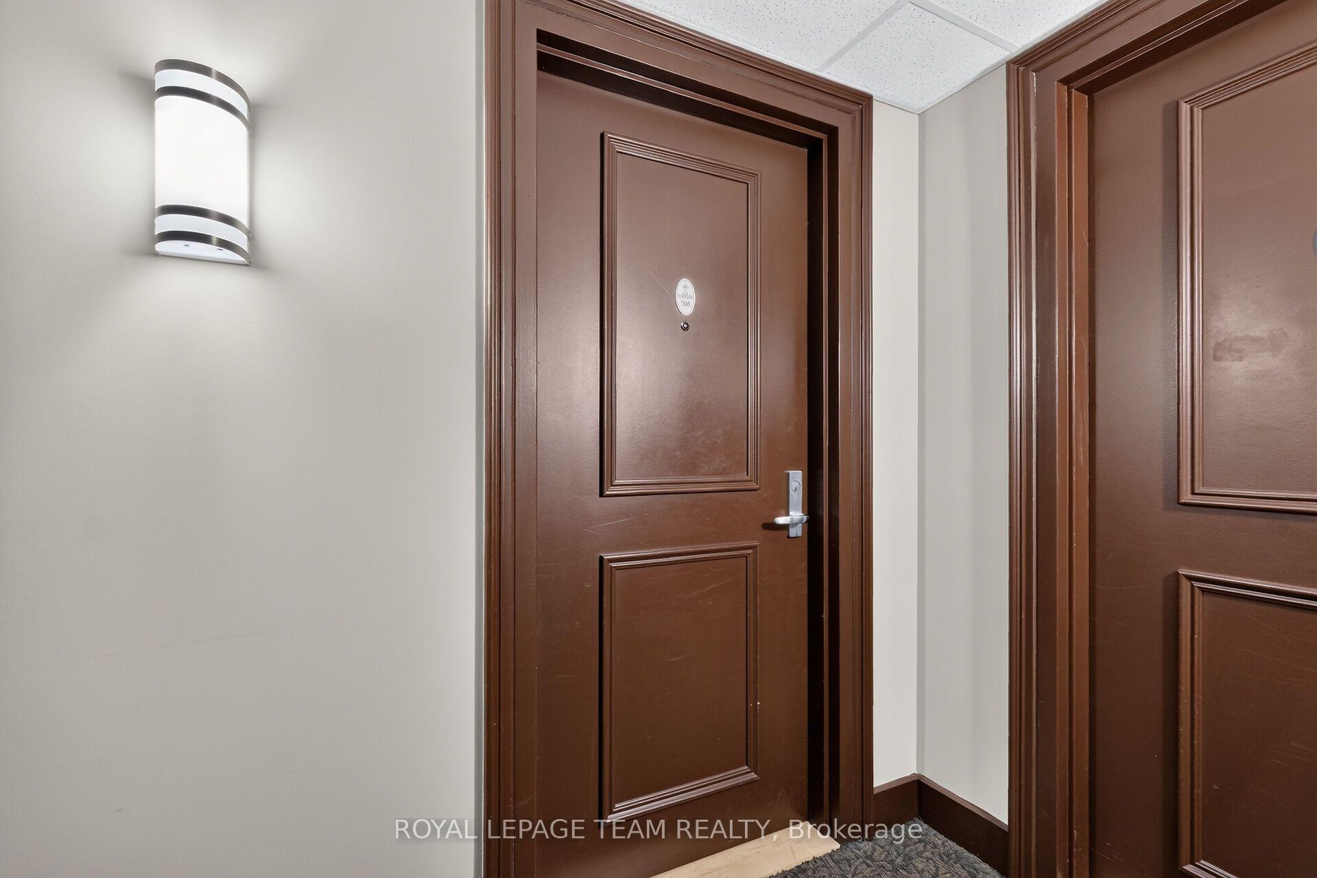 Photo 3 of Unit 706, 90 Landry Street, Ottawa, Vanier — HOMEH