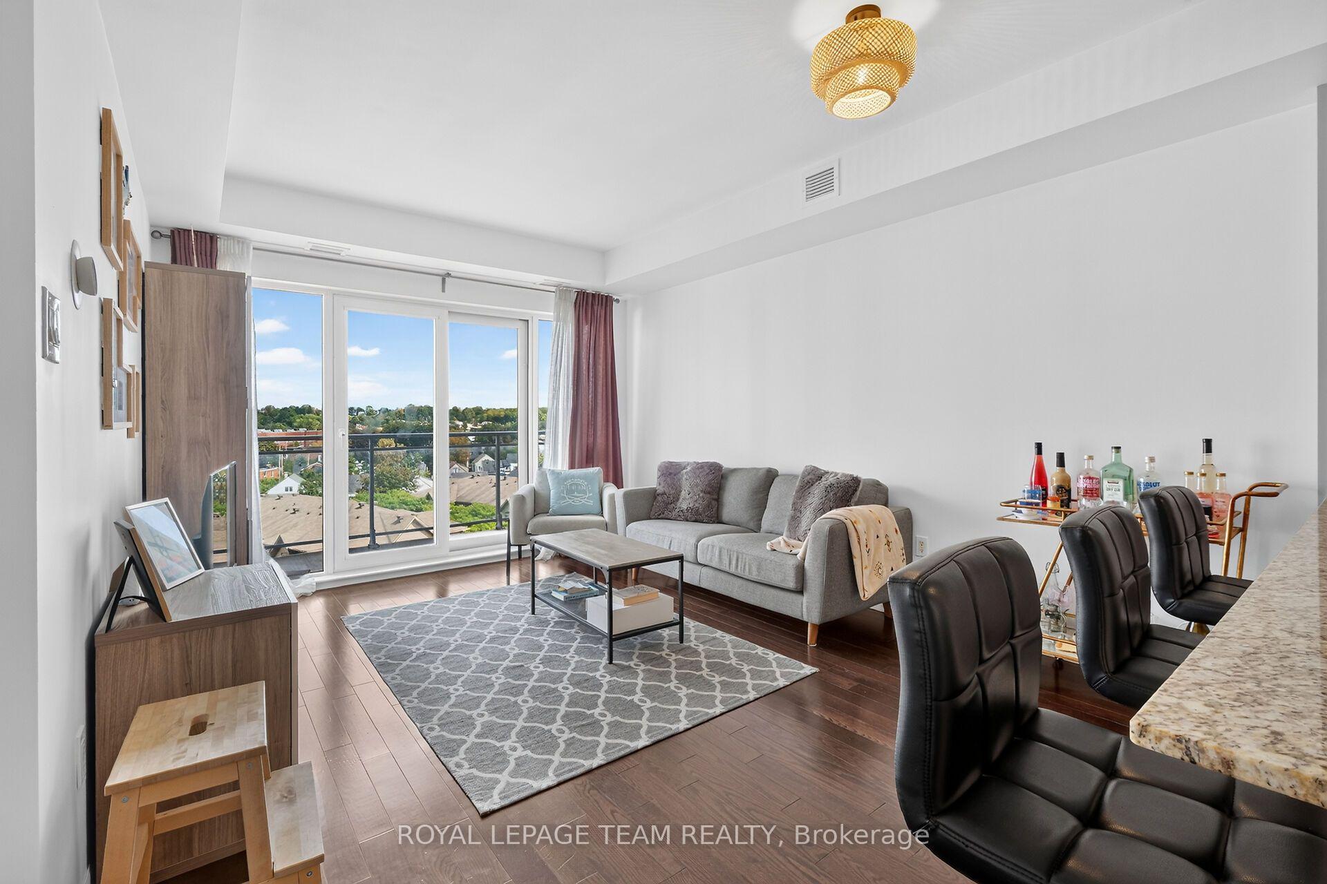 Photo 11 of Unit 706, 90 Landry Street, Ottawa, Vanier — HOMEH
