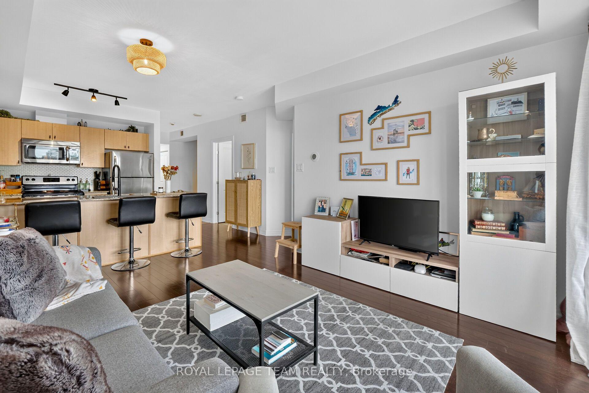 Photo 14 of Unit 706, 90 Landry Street, Ottawa, Vanier — HOMEH