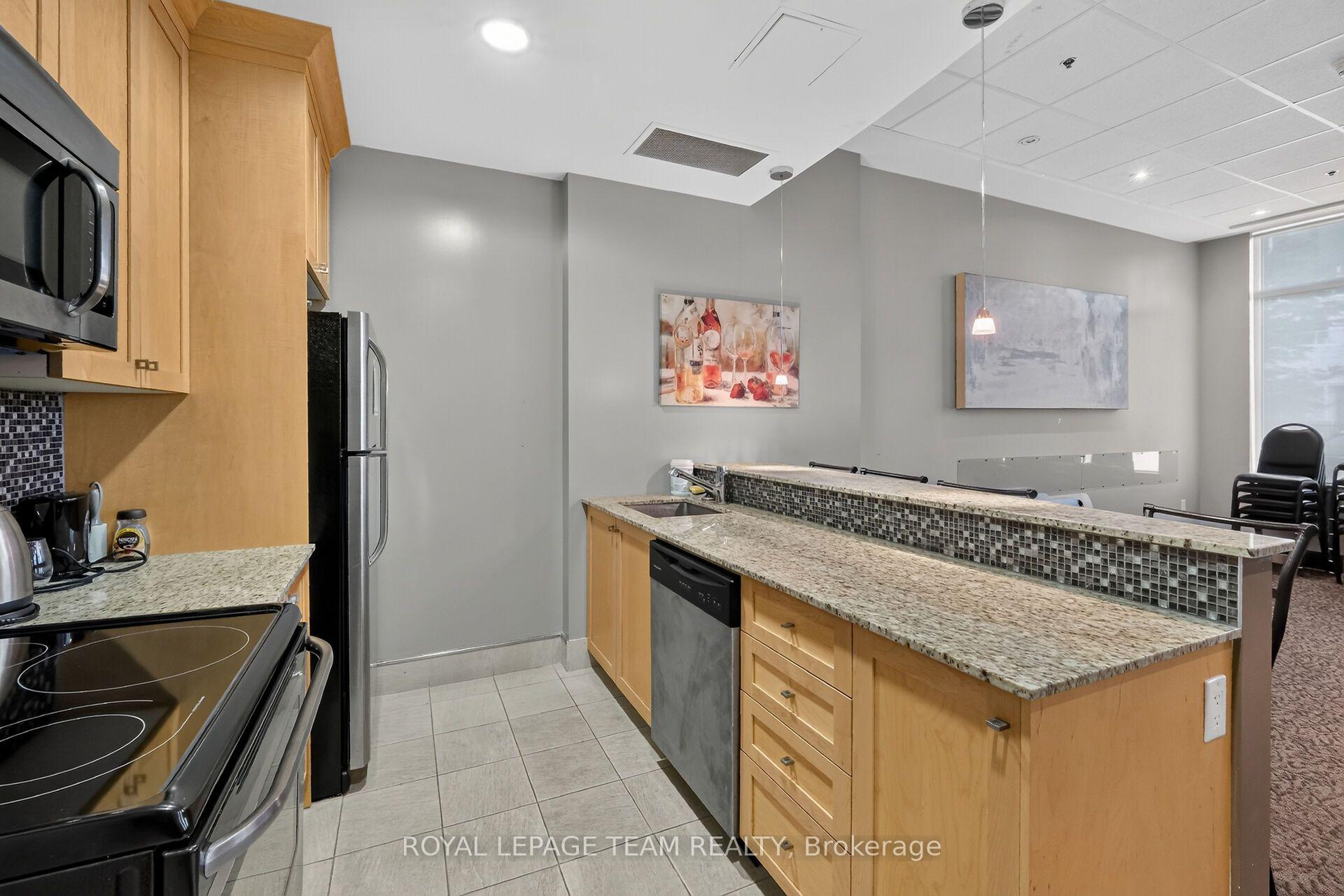 Photo 39 of Unit 706, 90 Landry Street, Ottawa, Vanier — HOMEH