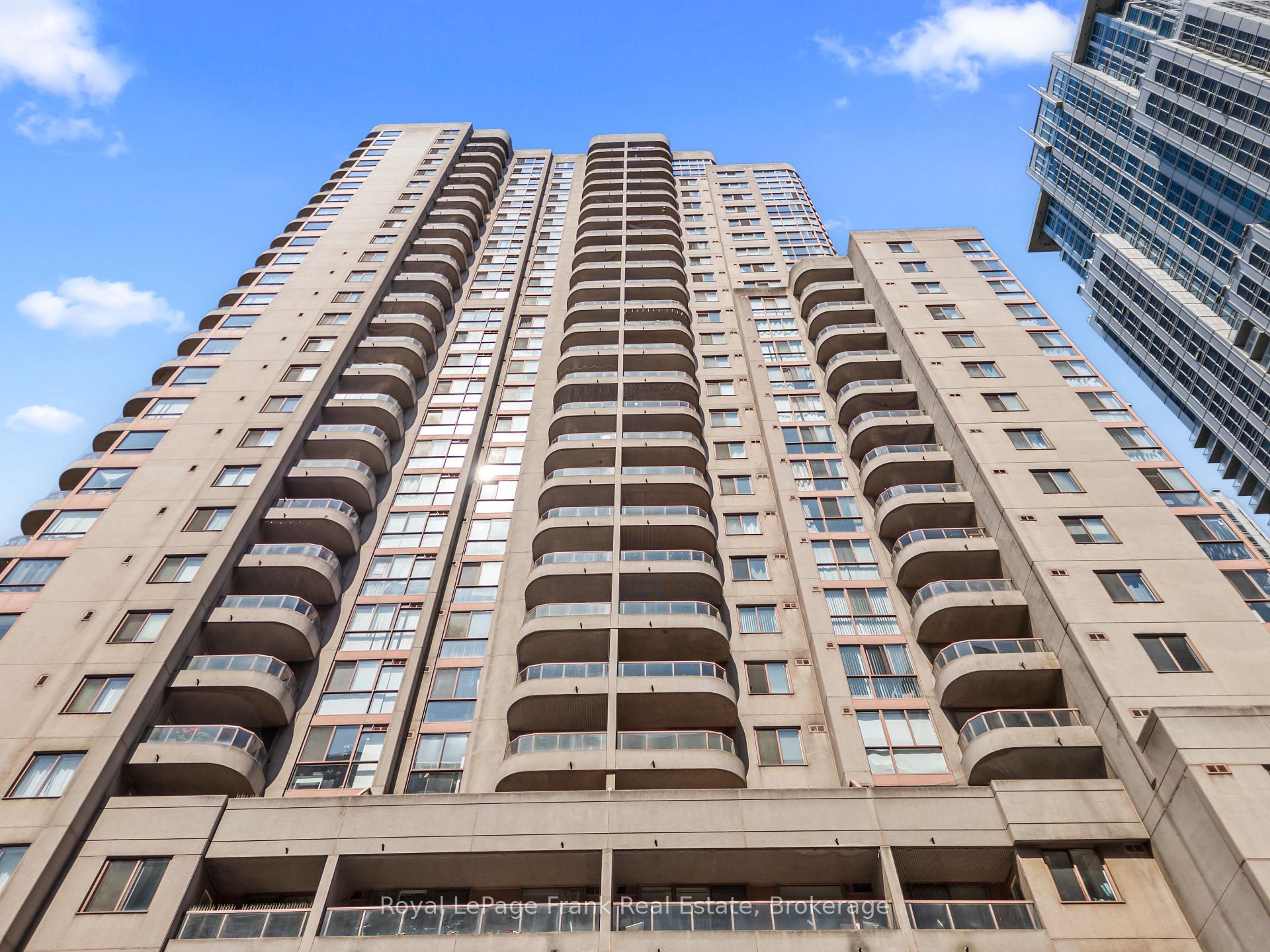 Photo 3 of Unit 2910, 736 Bay Street, Toronto, Bay Street Corridor — HOMEH