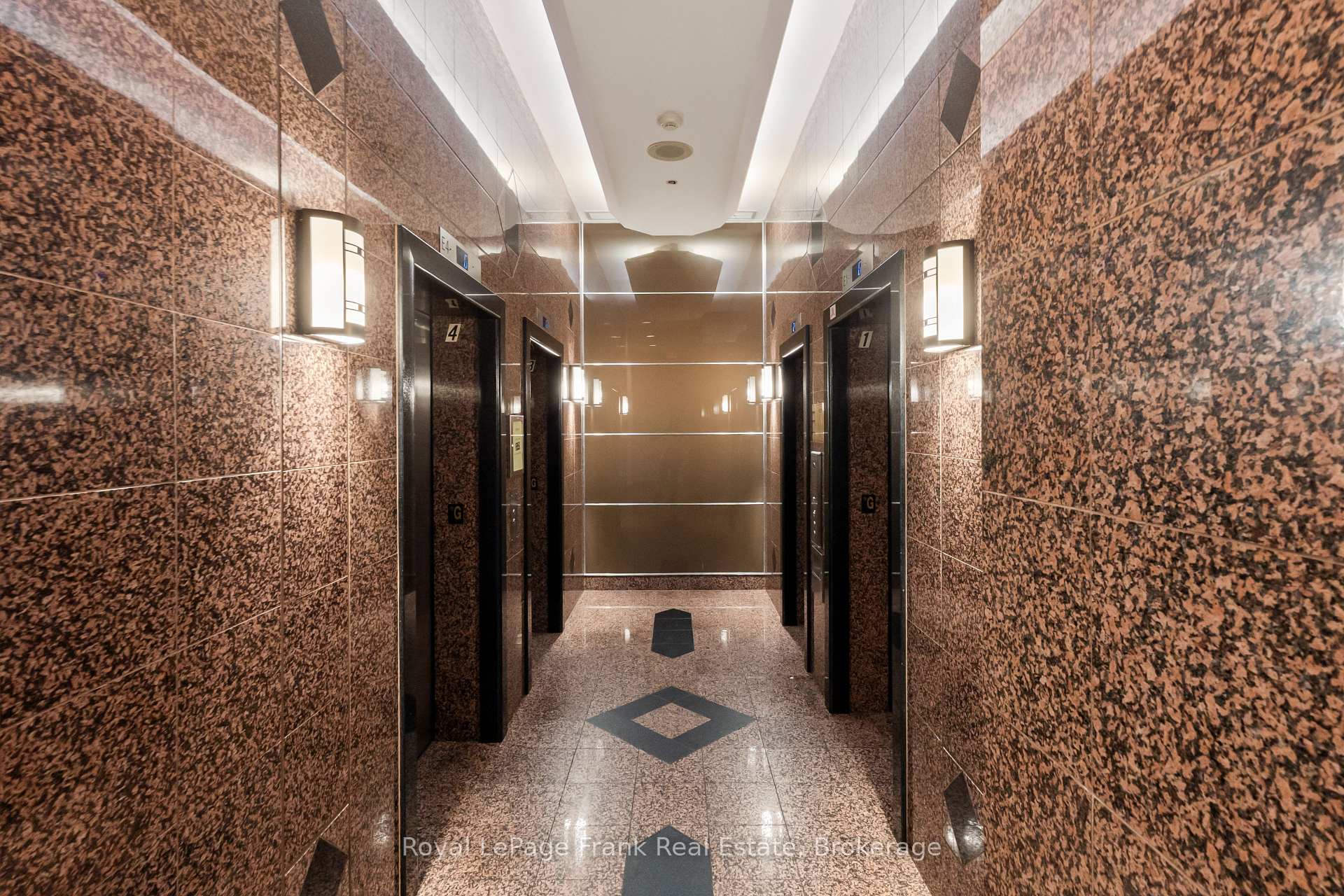 Photo 6 of Unit 2910, 736 Bay Street, Toronto, Bay Street Corridor — HOMEH