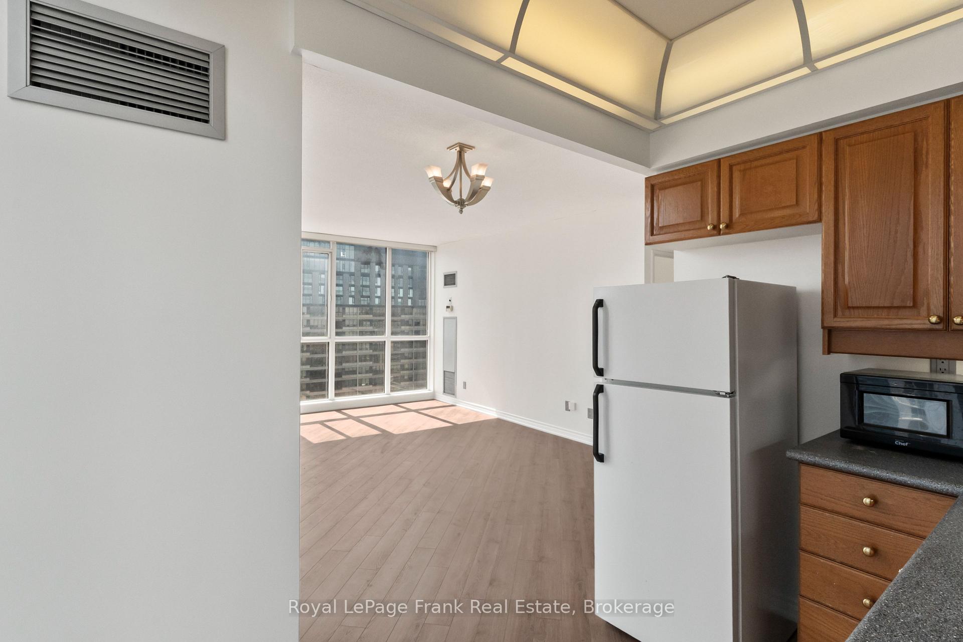 Photo 14 of Unit 2910, 736 Bay Street, Toronto, Bay Street Corridor — HOMEH
