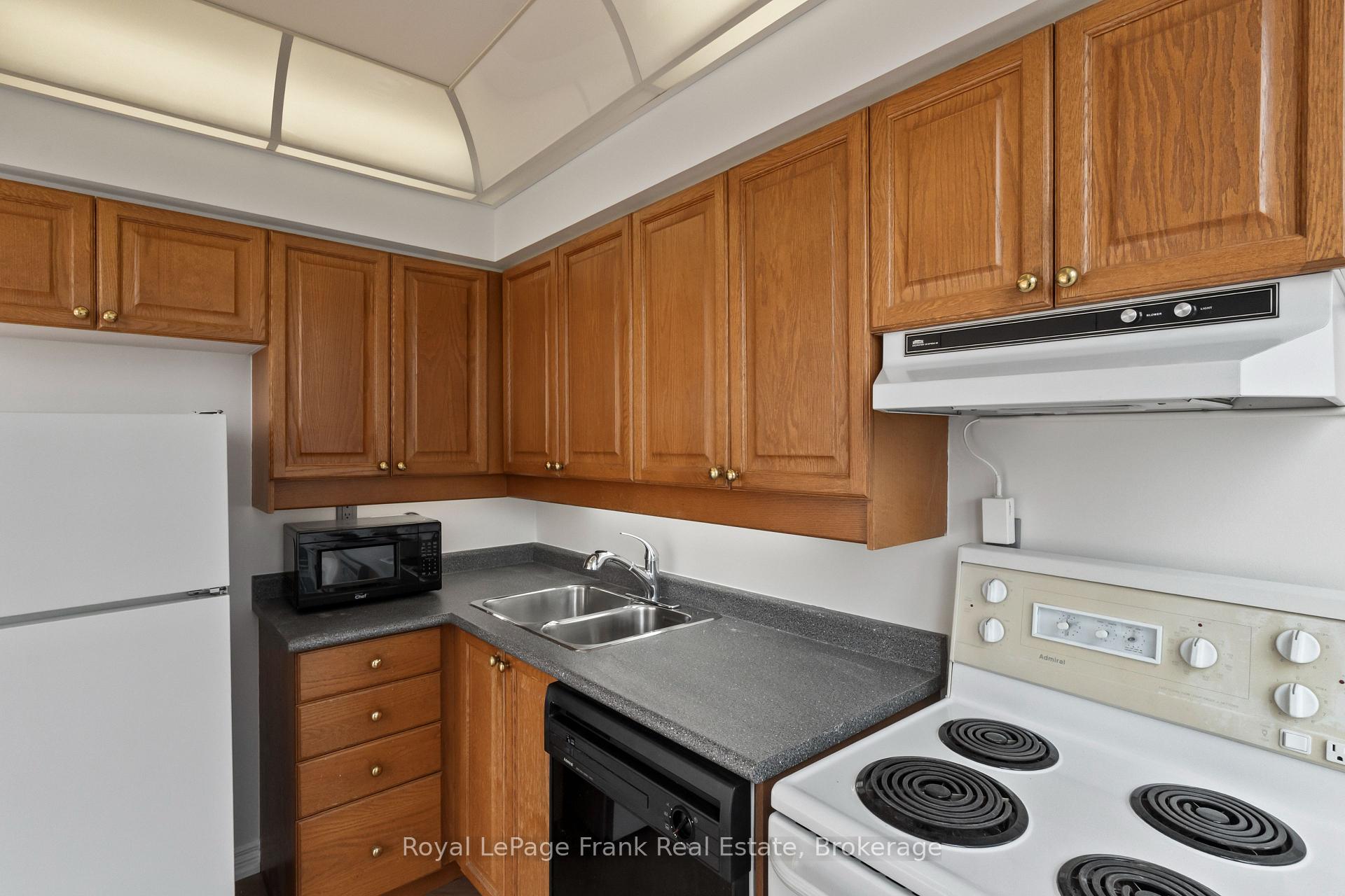 Photo 17 of Unit 2910, 736 Bay Street, Toronto, Bay Street Corridor — HOMEH